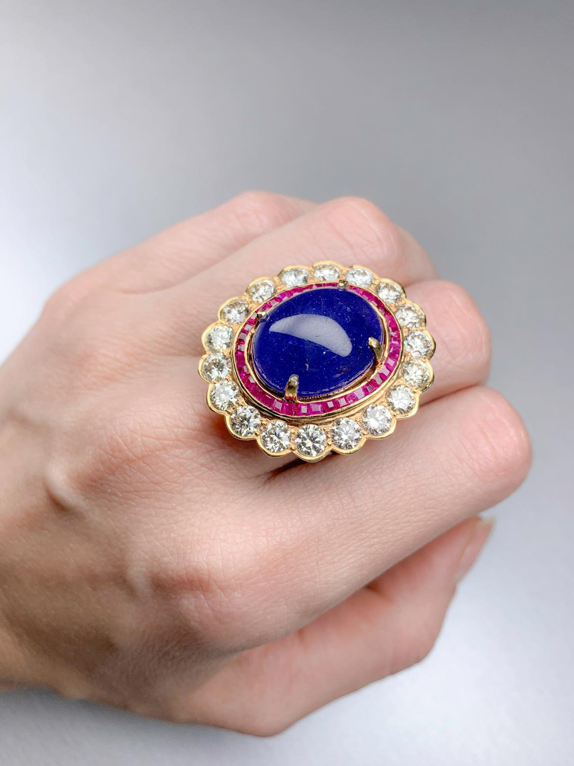 19.61 Carat Tanzanite with 1.41 Carat Ruby and 4.89 Carat Diamond 18K Gold Ring For Sale 1