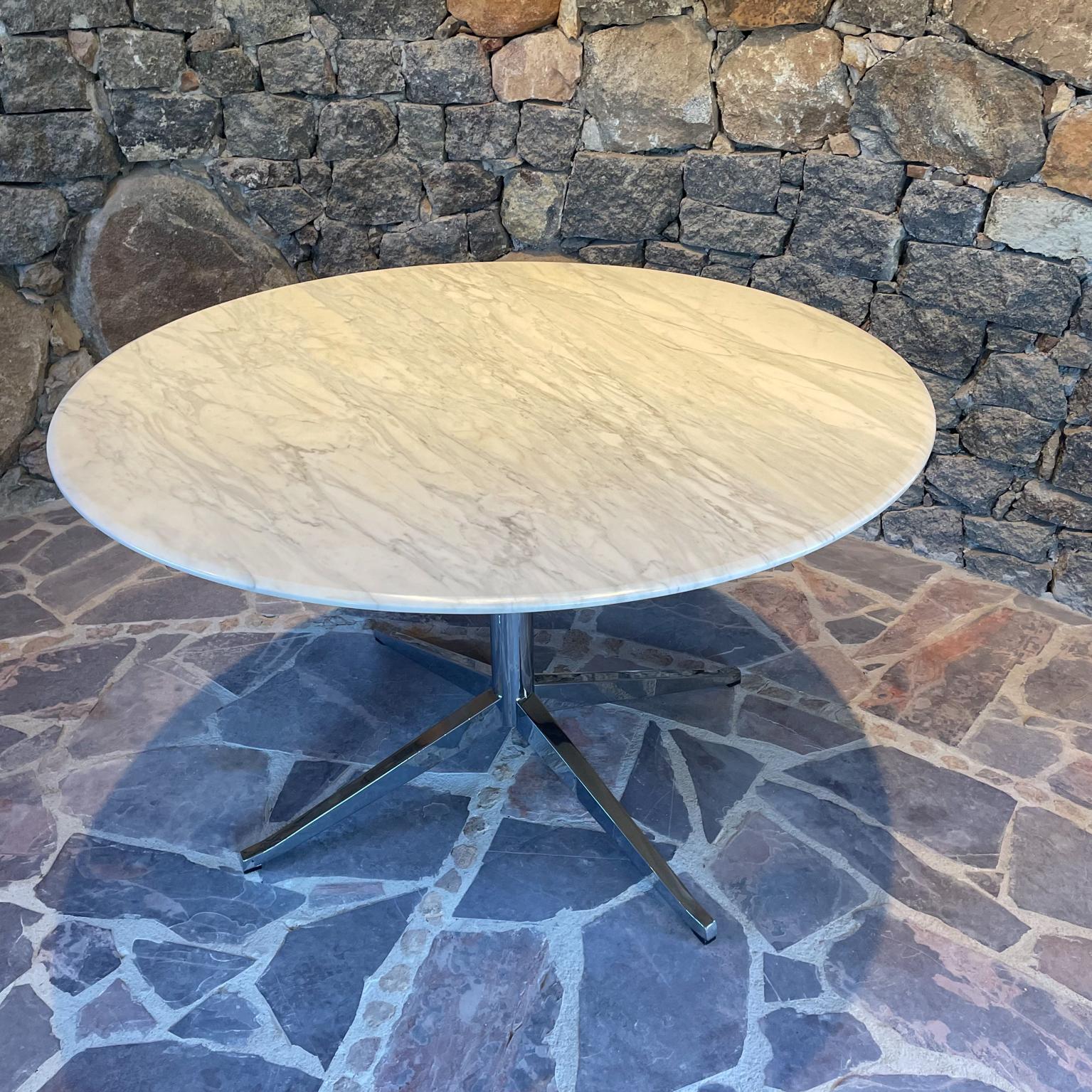 1961 Classic Round Knoll Dining Table Star Chrome Base Restored and Ready 5