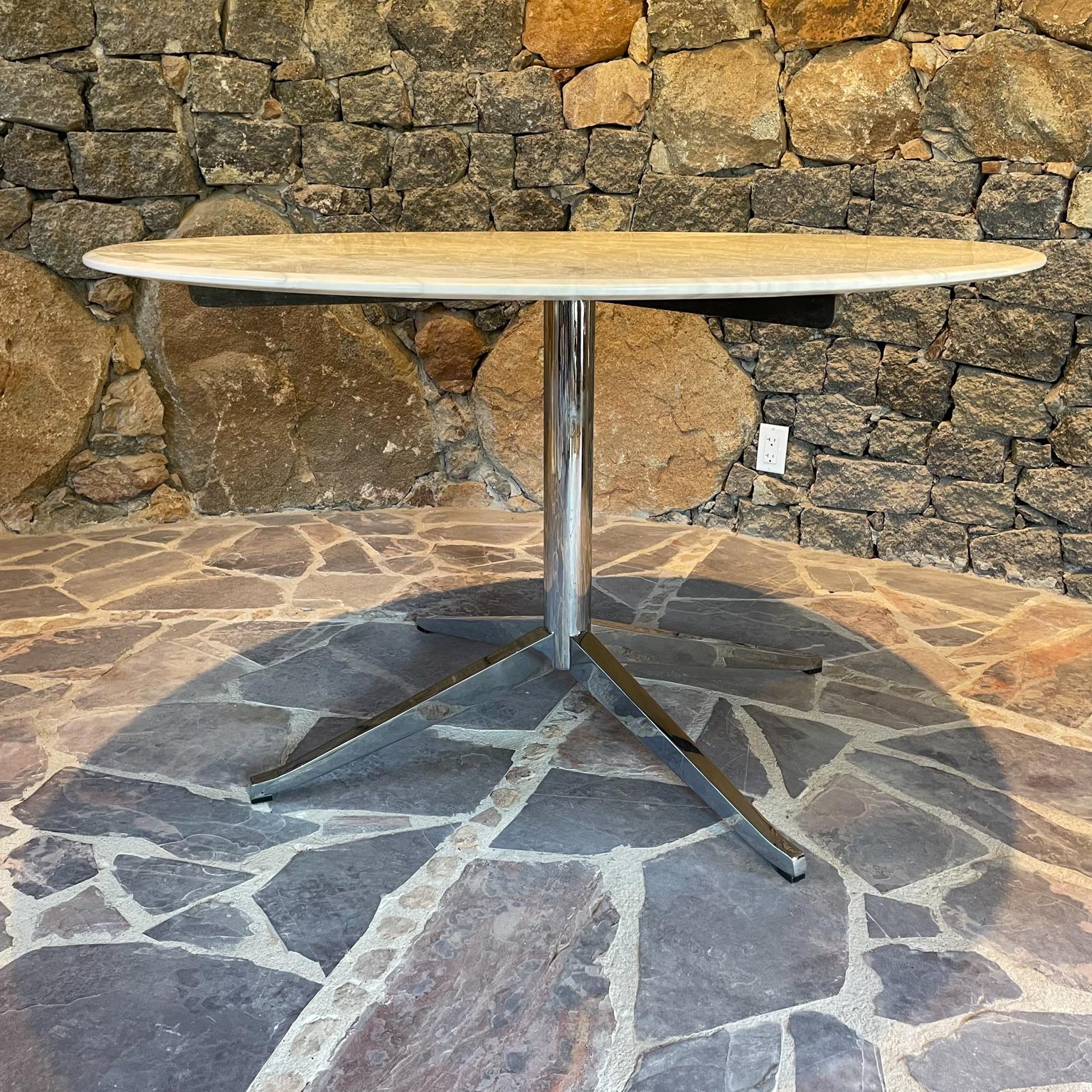 1961 Classic Round Knoll Dining Table Star Chrome Base Restored and Ready 6