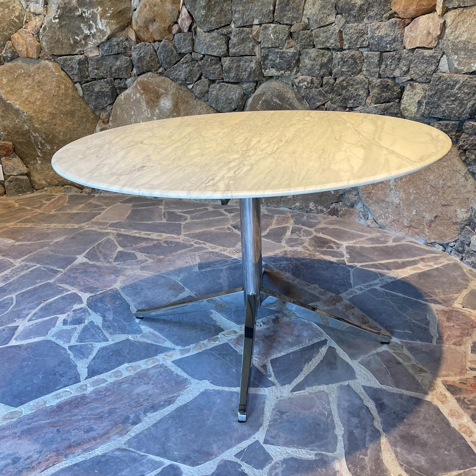 1961 Classic Round Knoll Dining Table Star Chrome Base Restored and Ready 10