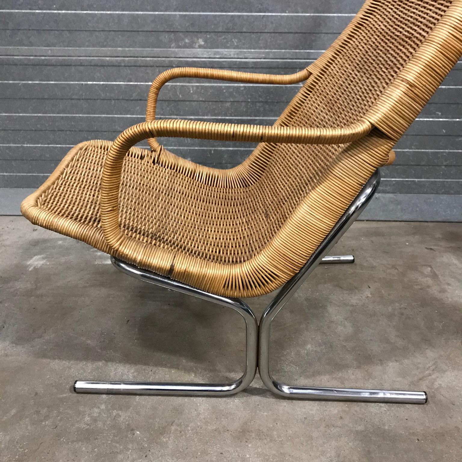 1961 Dirk Van Sliedregt, Rare 514 Original Wicker Lounge Chair with Chrome Base For Sale 5