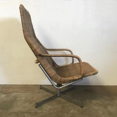 1961 Dirk Van Sliedregt, Rara 514 Silla de salón de mimbre original con base cromada