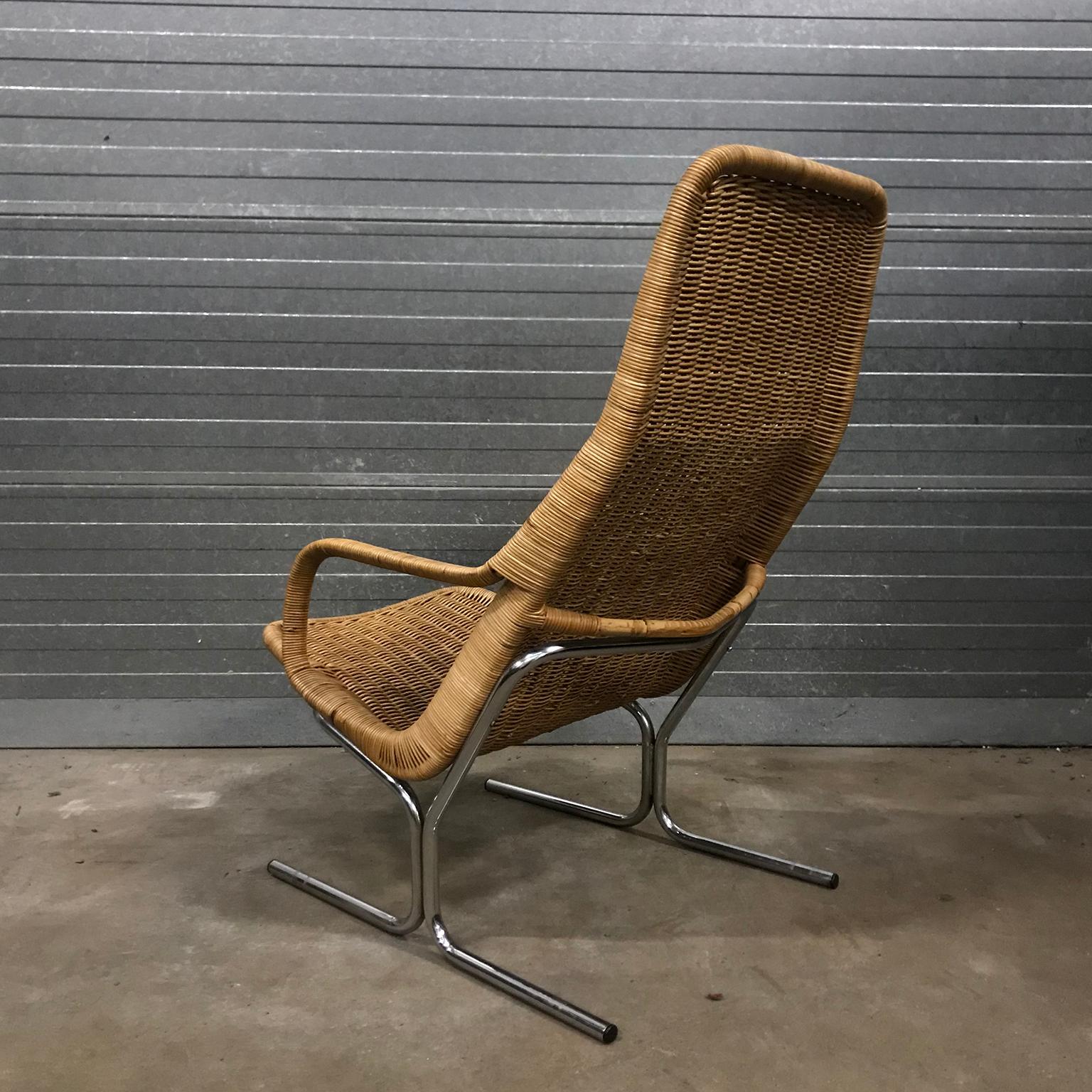 1961 Dirk Van Sliedregt, Rare 514 Original Wicker Lounge Chair with Chrome Base For Sale 1