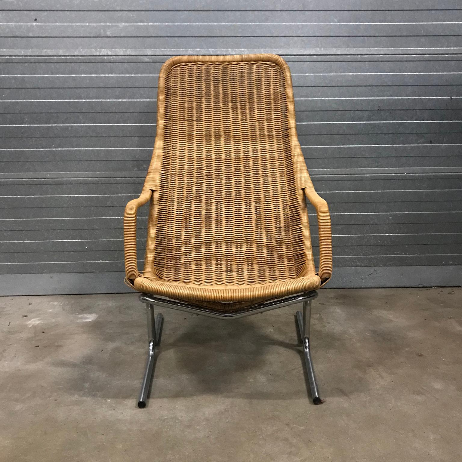 1961 Dirk Van Sliedregt, Rare 514 Original Wicker Lounge Chair with Chrome Base For Sale 2