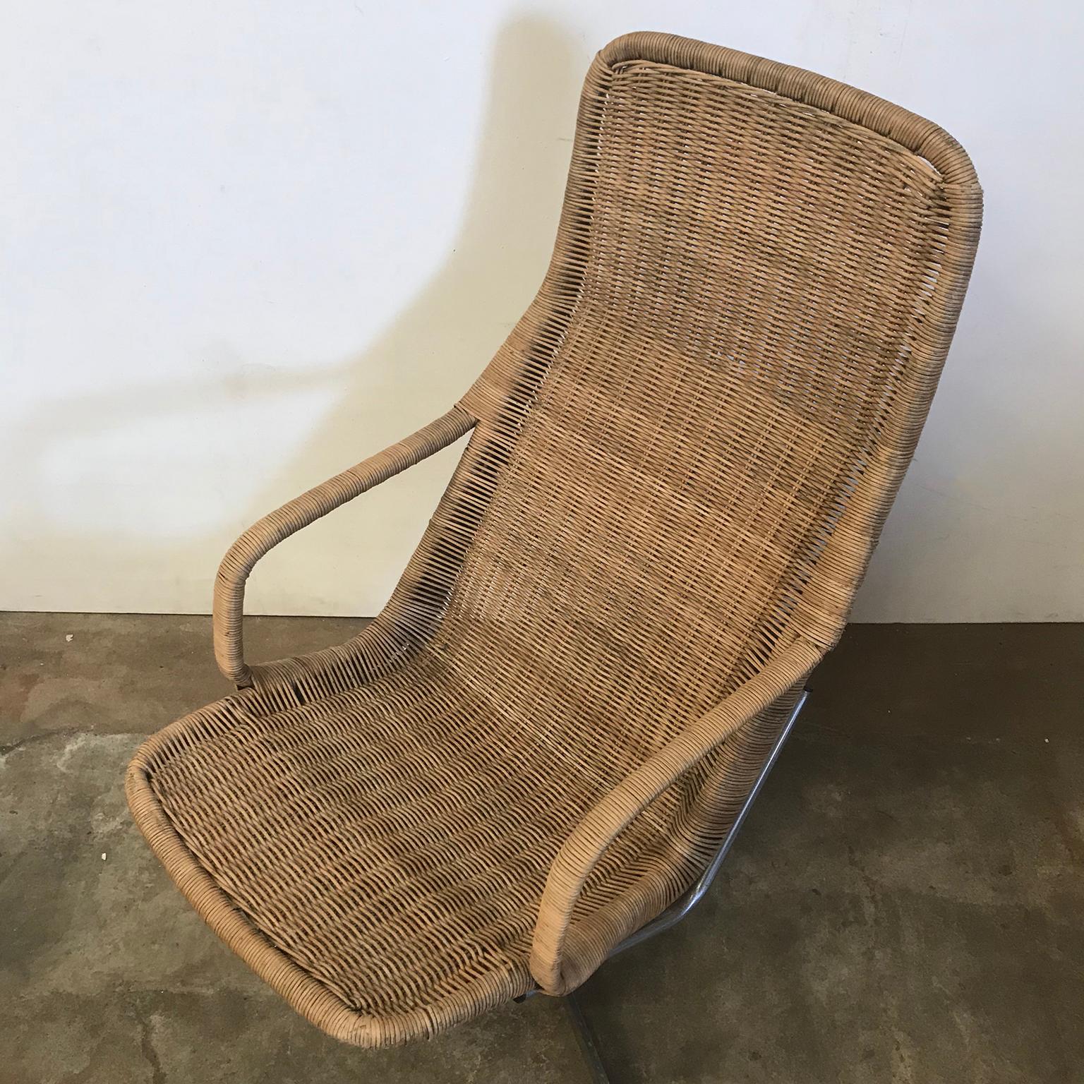 1961 Dirk Van Sliedregt, Rare 514 Original Wicker Lounge Chair with Chrome Base For Sale 1