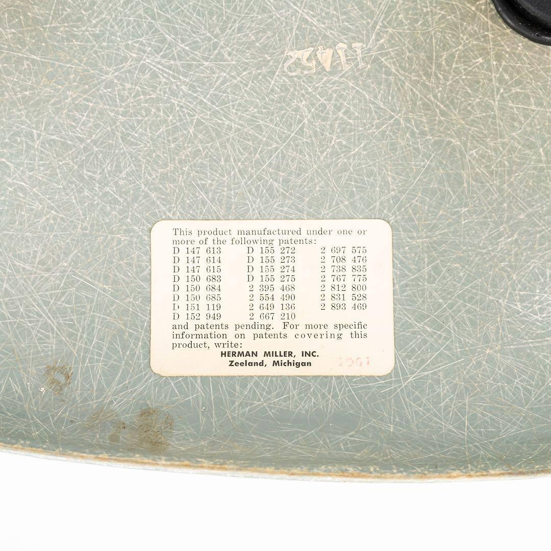 1961 Herman Miller Eames Fiberglass DSR Side Shell Dining Chair with Eiffel Base 4