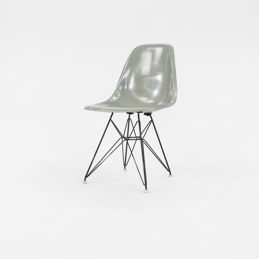1961 Herman Miller Eames Fiberglass DSR Side Shell Dining Chair with Eiffel Base In Good Condition In Philadelphia, PA