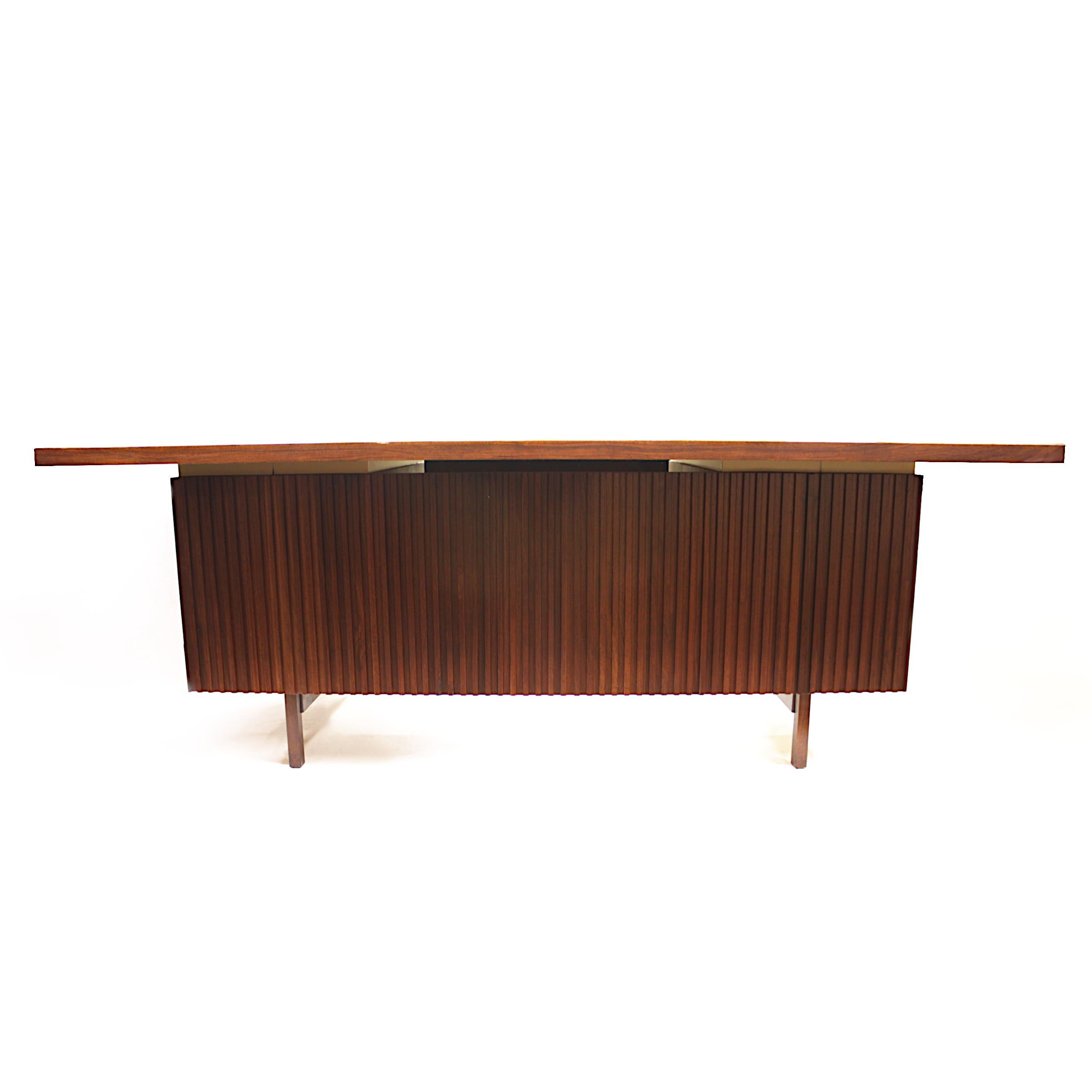 leopold executive desk