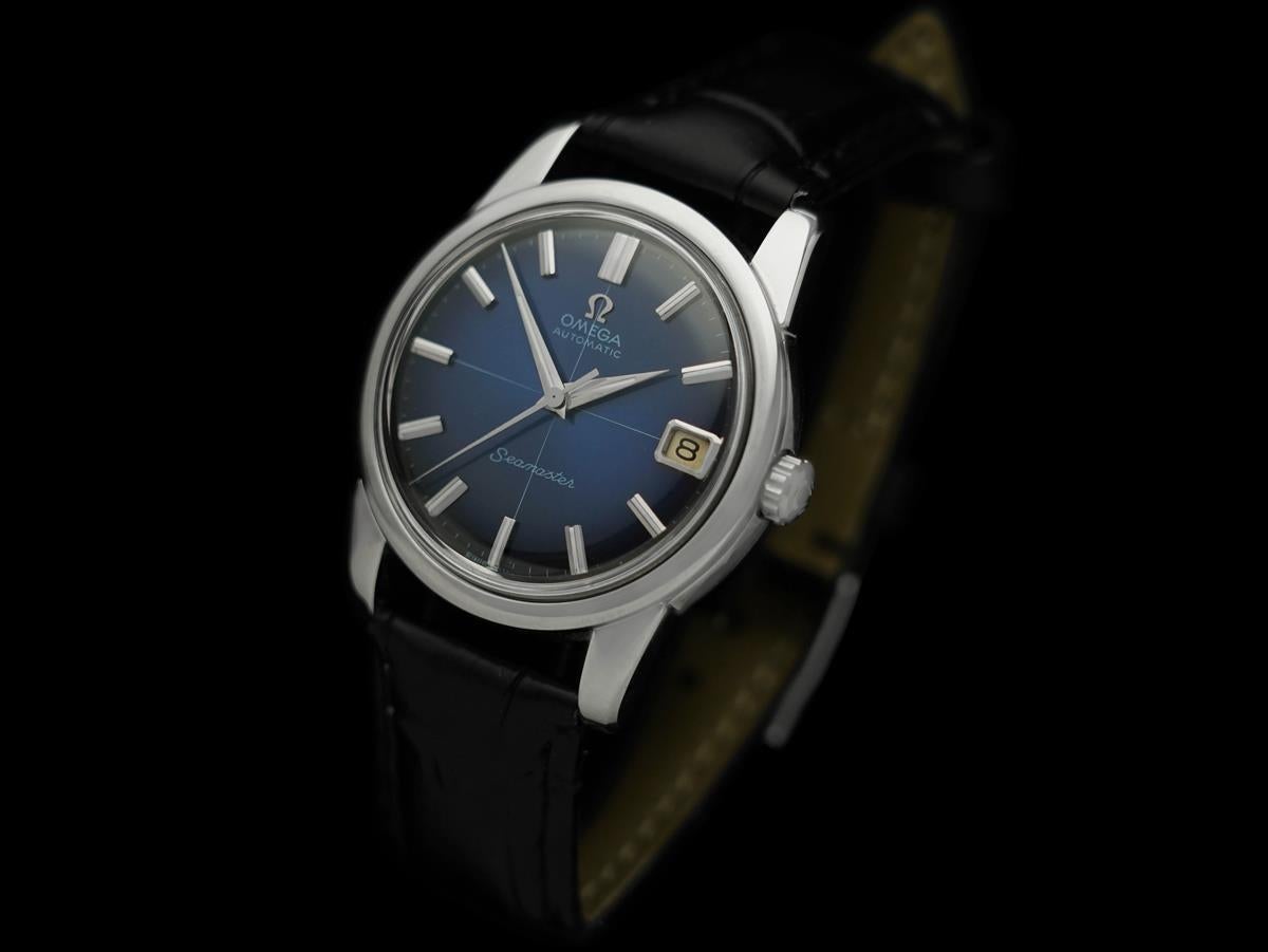 1961 Omega Seamaster Mens Vintage Automatic Cal. 562 Blue Vignette Dial Watch In Excellent Condition For Sale In Suwanee, GA