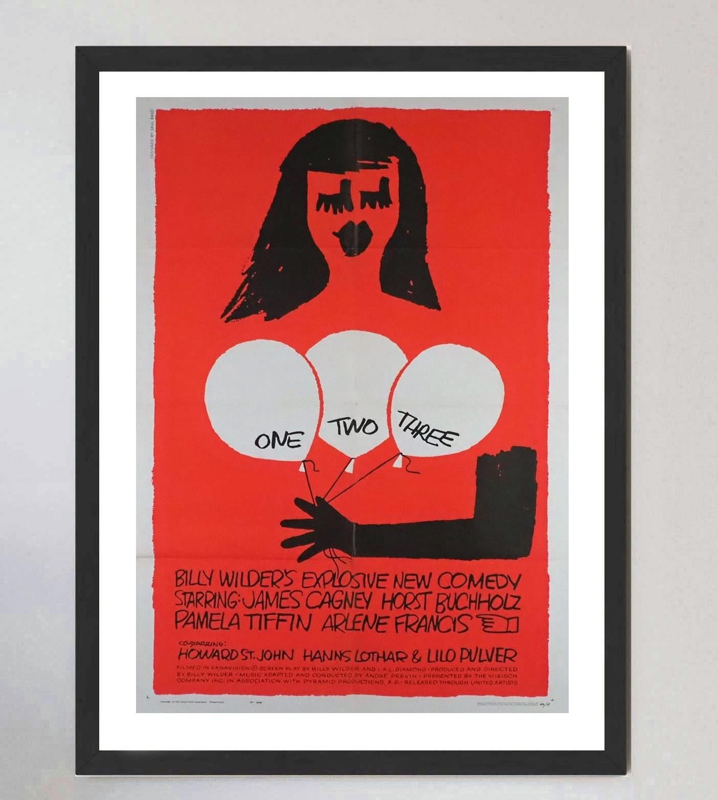 Milieu du XXe siècle 1961 Un, deux, trois Affiche originale d'époque en vente