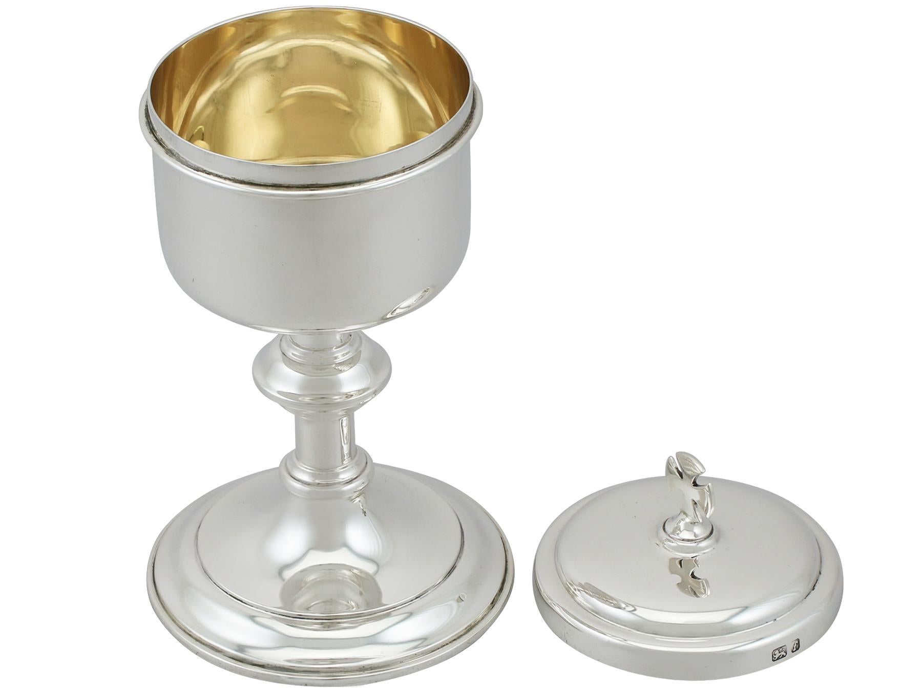 1961 Sterling Silver Ciborium In Excellent Condition In Jesmond, Newcastle Upon Tyne