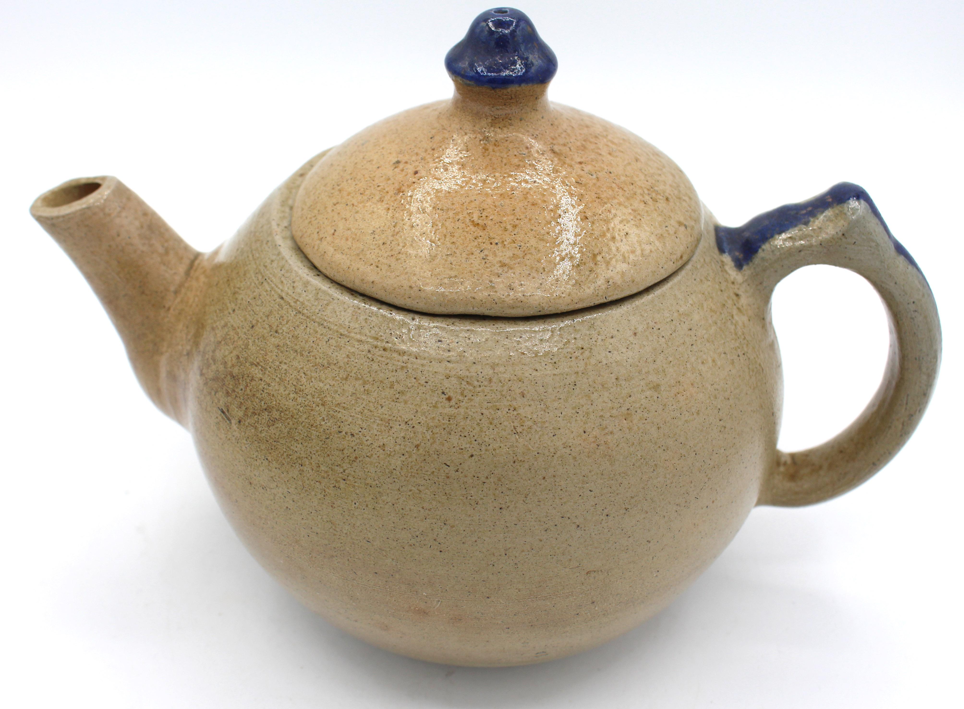 1962-1970 Salt Glazed Pottery Tea Pot by Ben Owen I In Good Condition For Sale In Chapel Hill, NC