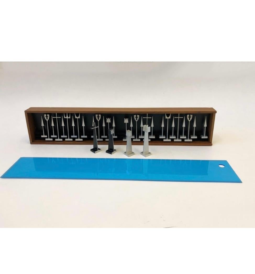 1962 Aluminum Chess Set by Austin Enterprises In Good Condition In Palm Springs, CA