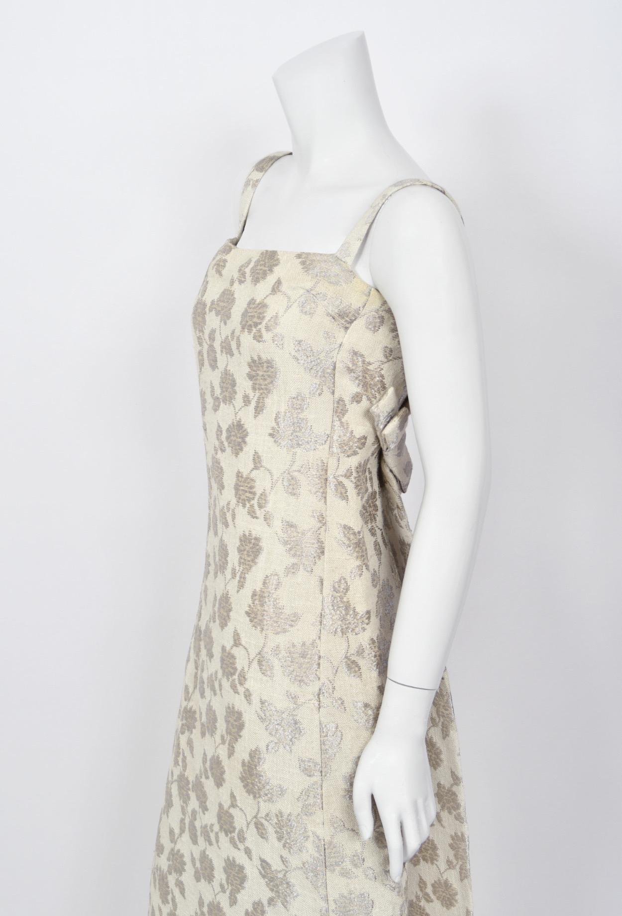 1962 Christian Dior Paris Ivory Silver Floral Silk Brocade Back-Bows Bridal Gown For Sale 8