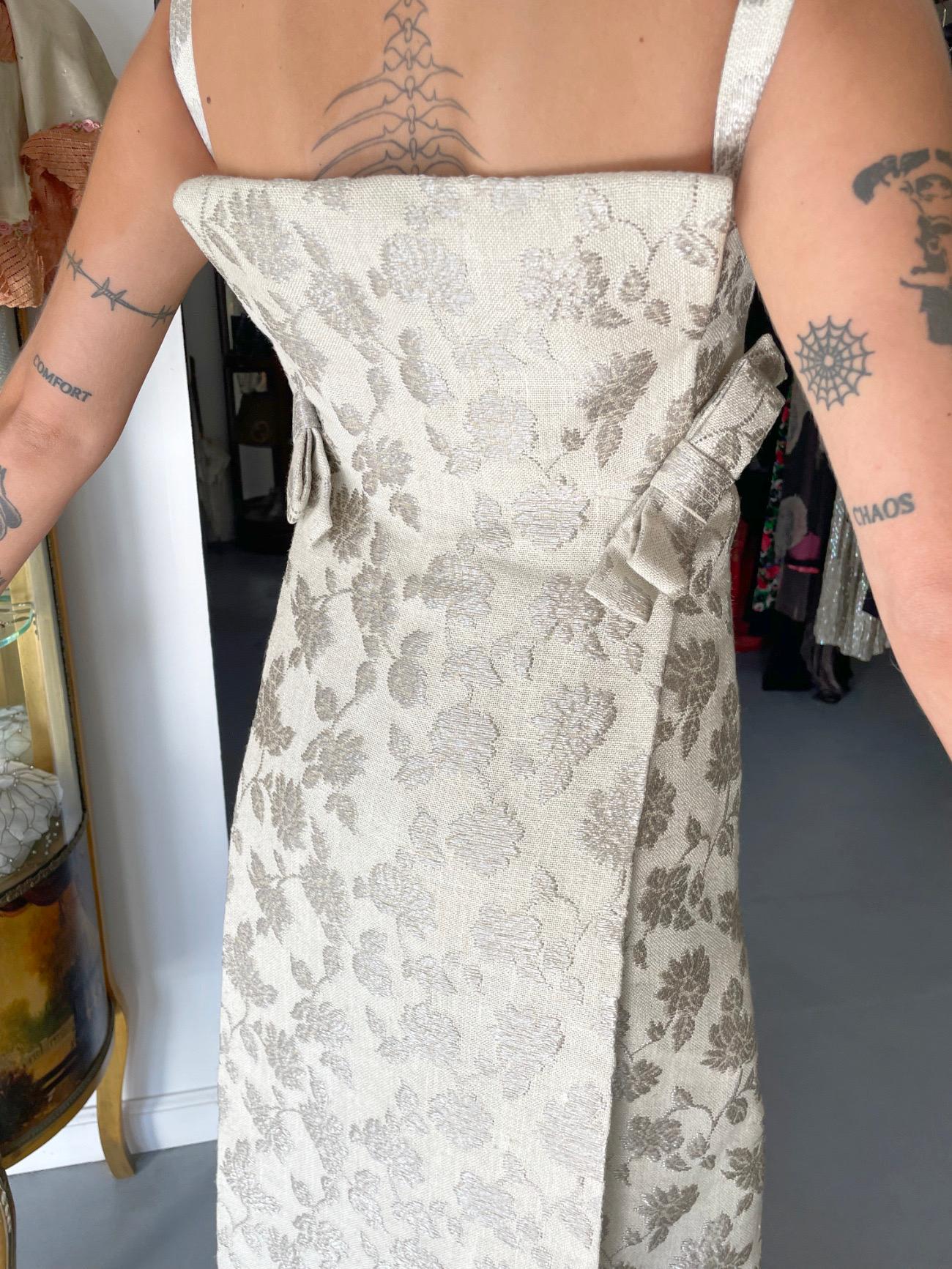 1962 Christian Dior Paris Ivory Silver Floral Silk Brocade Back-Bows Bridal Gown For Sale 13