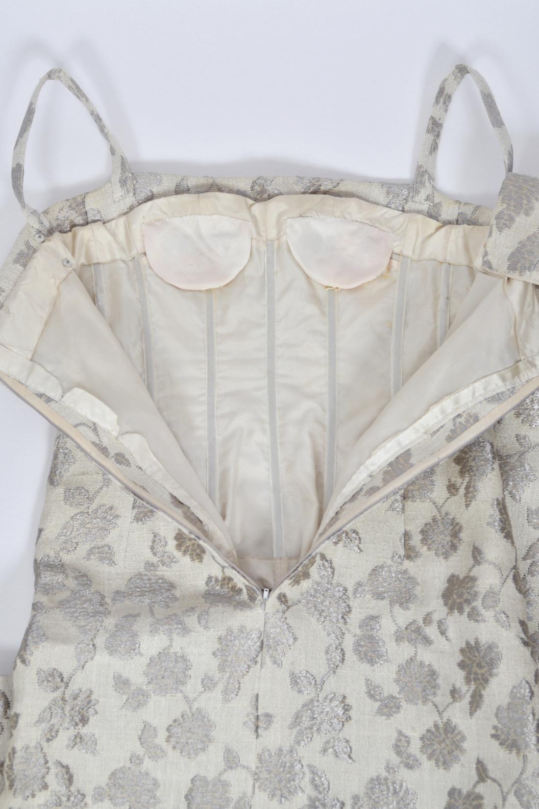1962 Christian Dior Paris Ivory Silver Floral Silk Brocade Back-Bows Bridal Gown For Sale 14