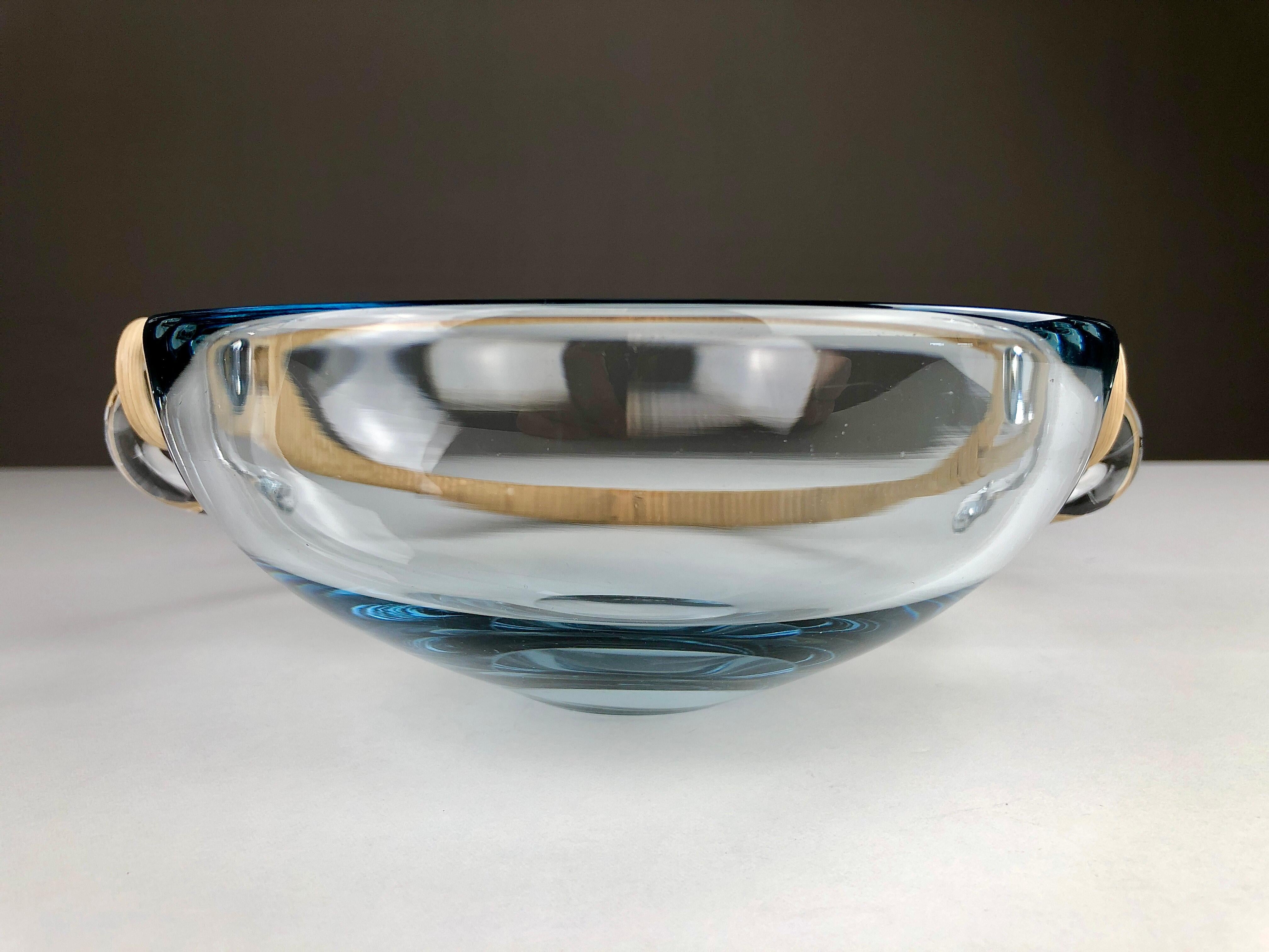 1962 Danish Glass Bowl by Per Lütken for Holmegaard For Sale 1