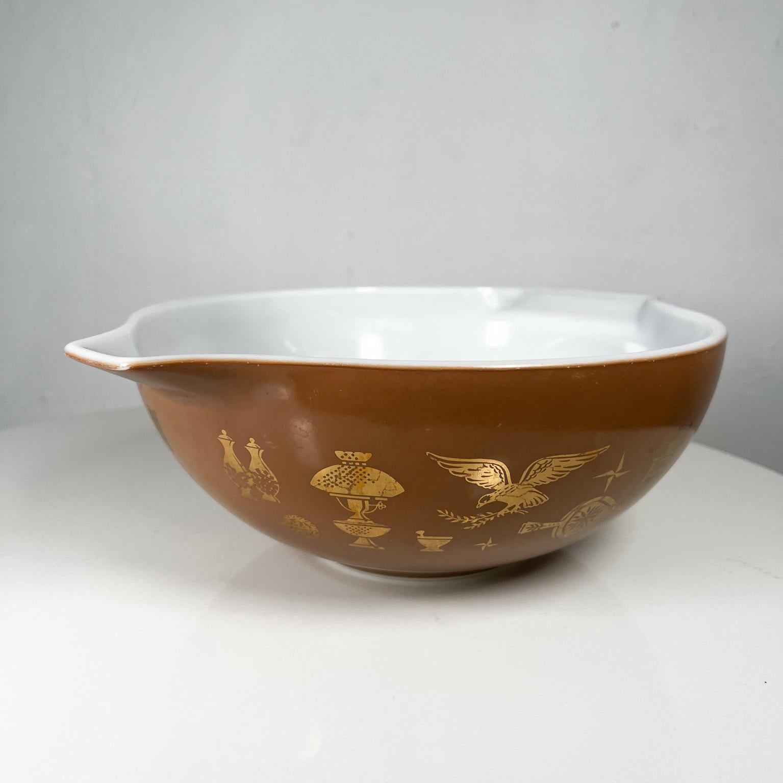 1962 Pyrex Early American Heritage Mixing Bowl Cinderella Brown For Sale 1