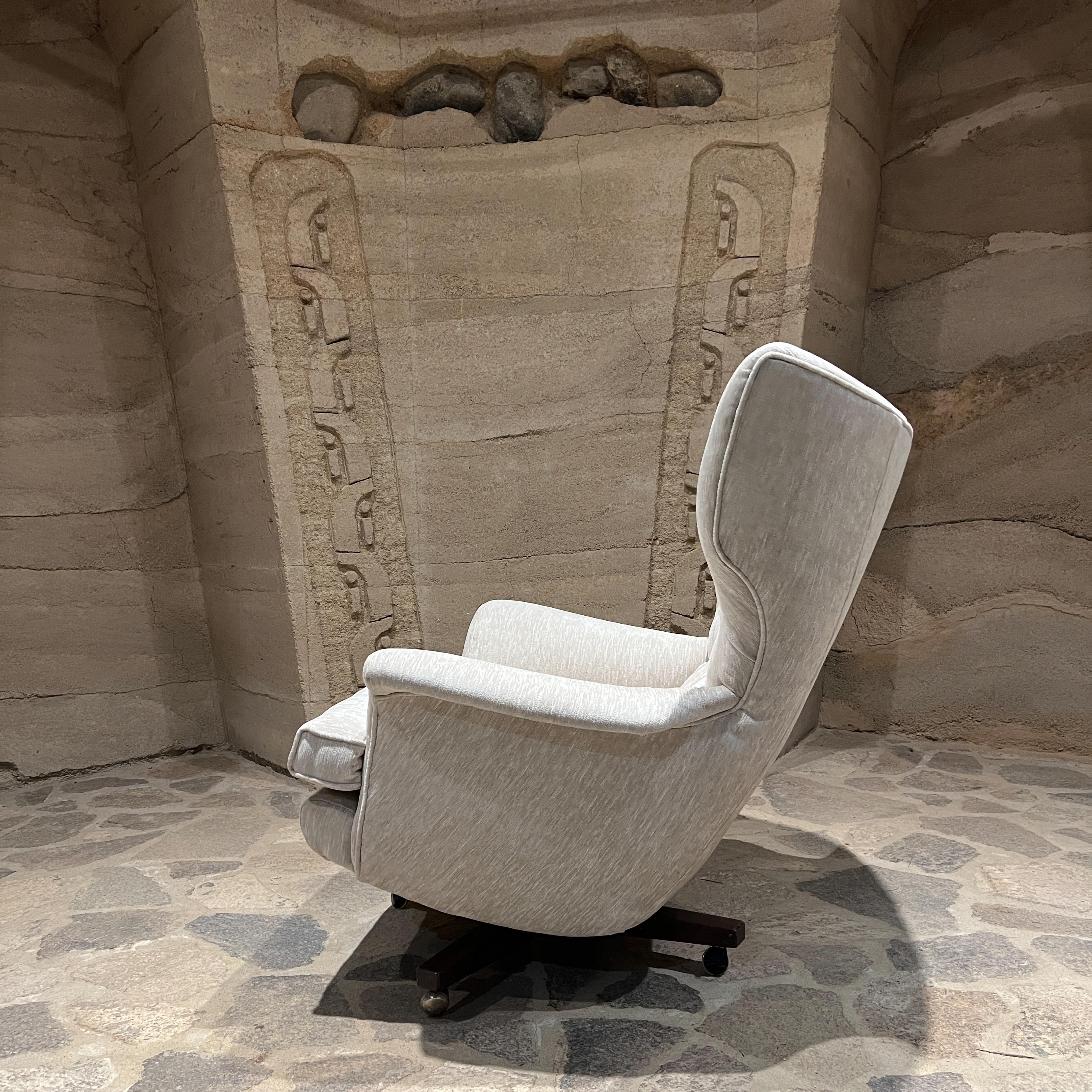 Fauteuil inclinable et pivotant James Bond 6250 restauré, 1962 Sublime G Plan Bon état - En vente à Chula Vista, CA