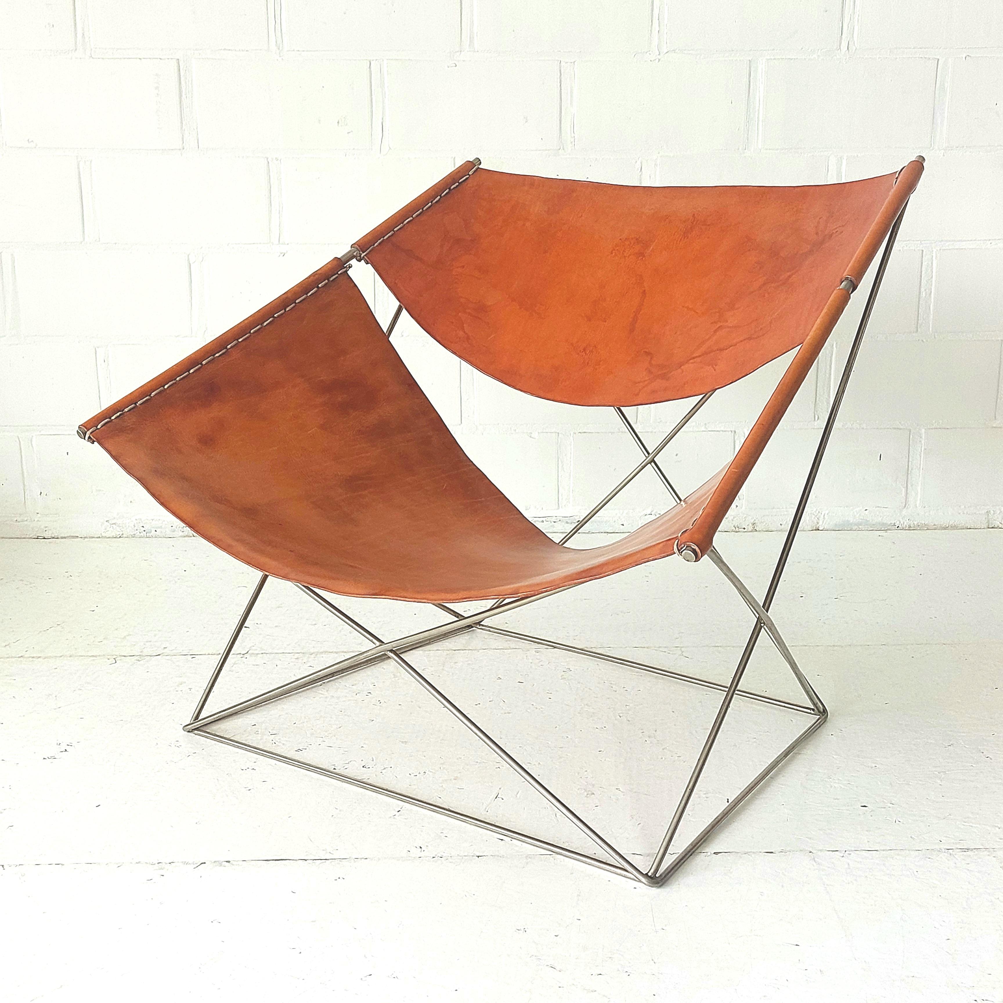 Modern 1963 Cognac Pierre Paulin Butterfly Lounge Chair F675 Artifort Netherlands For Sale