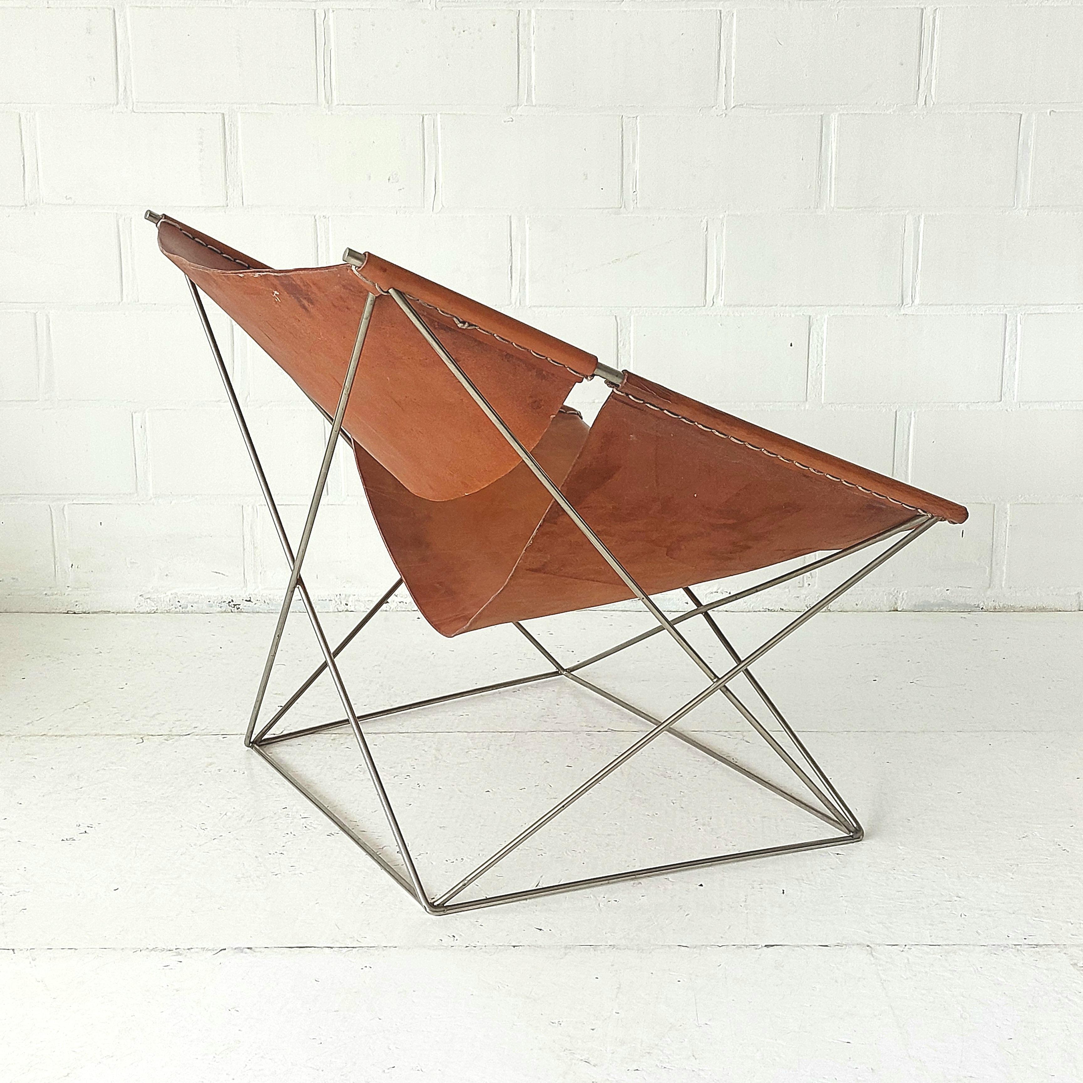 Metal 1963 Cognac Pierre Paulin Butterfly Lounge Chair F675 Artifort Netherlands For Sale