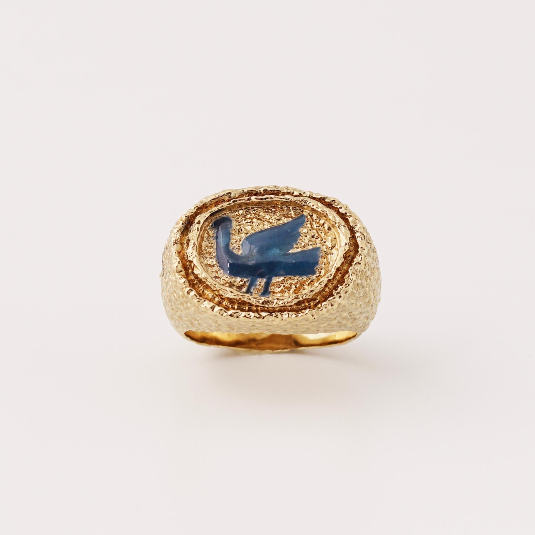 Beautifull 18K Gold & Blue enamel Ring by Georges Braque (1882-1963), inventor of cubism. 
The piece is called 