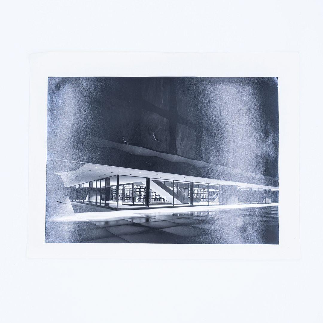 Milieu du XXe siècle 1963 Photographies personnelles d'Ezra Stoller de la bibliothèque Beinecke par Gordon Bunshaft en vente