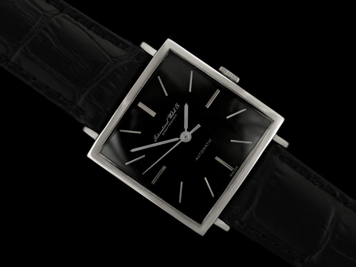 NAMED ONE OF WATCHPRO MAGAZINE’S “HOT 100” - THE TOP 100 INFLUENCERS OF THE U.S. WATCH INDUSTRY. HOW CAN WE SERVE YOU?

We’re new to offering our carefully curated collection on 1stDibs, but we have sold over 10,000 fine watches and exceptionally