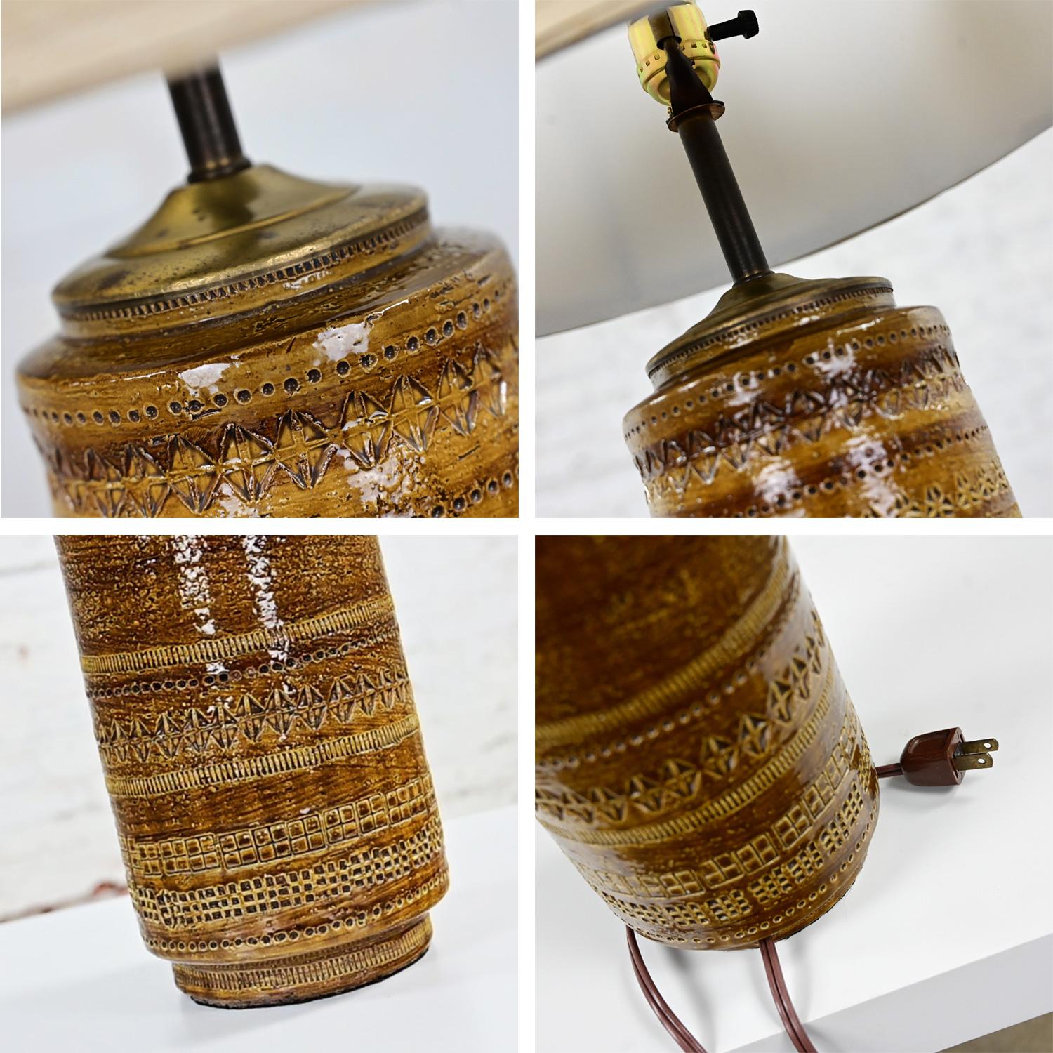 Ottone 1963 Lampada da tavolo in ceramica italiana MCM di Aldo Londi per Bitossi a Rimini Ambra in vendita