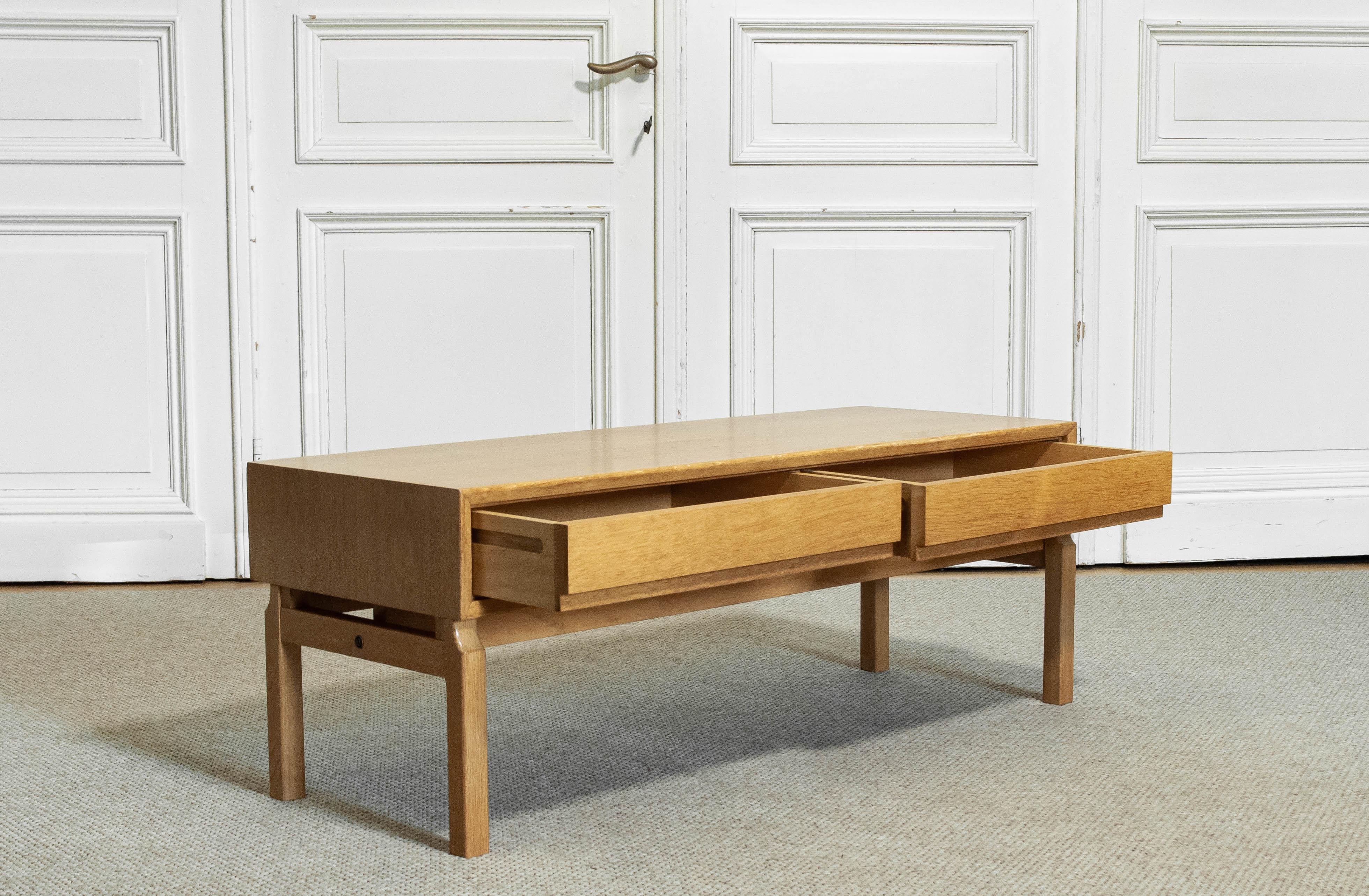 1963 Oak Storage Bench Sideboard  MTP collection by Marian Grabinski IKEA im Zustand „Gut“ im Angebot in Silvolde, Gelderland