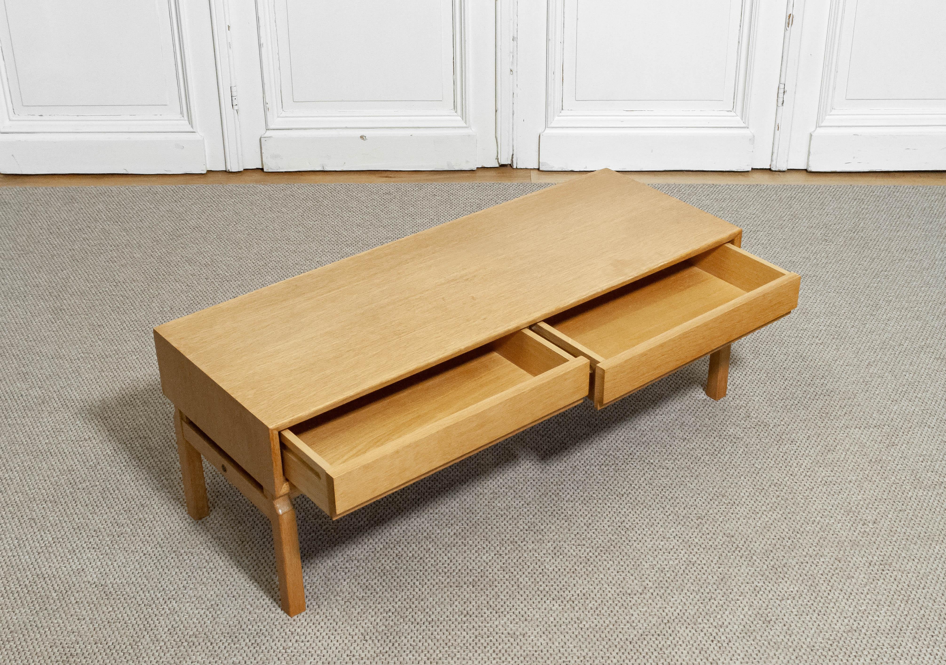 1963 Oak Storage Bench Sideboard  MTP collection by Marian Grabinski IKEA (Mitte des 20. Jahrhunderts) im Angebot