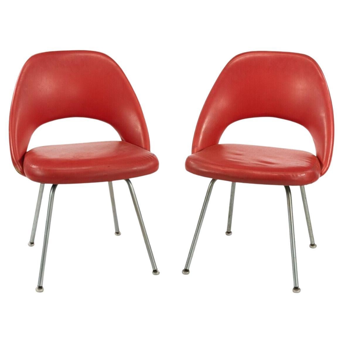 1963 Pair of Eero Saarinen for Knoll Red Vinyl Armless Executive Dining Chairs For Sale
