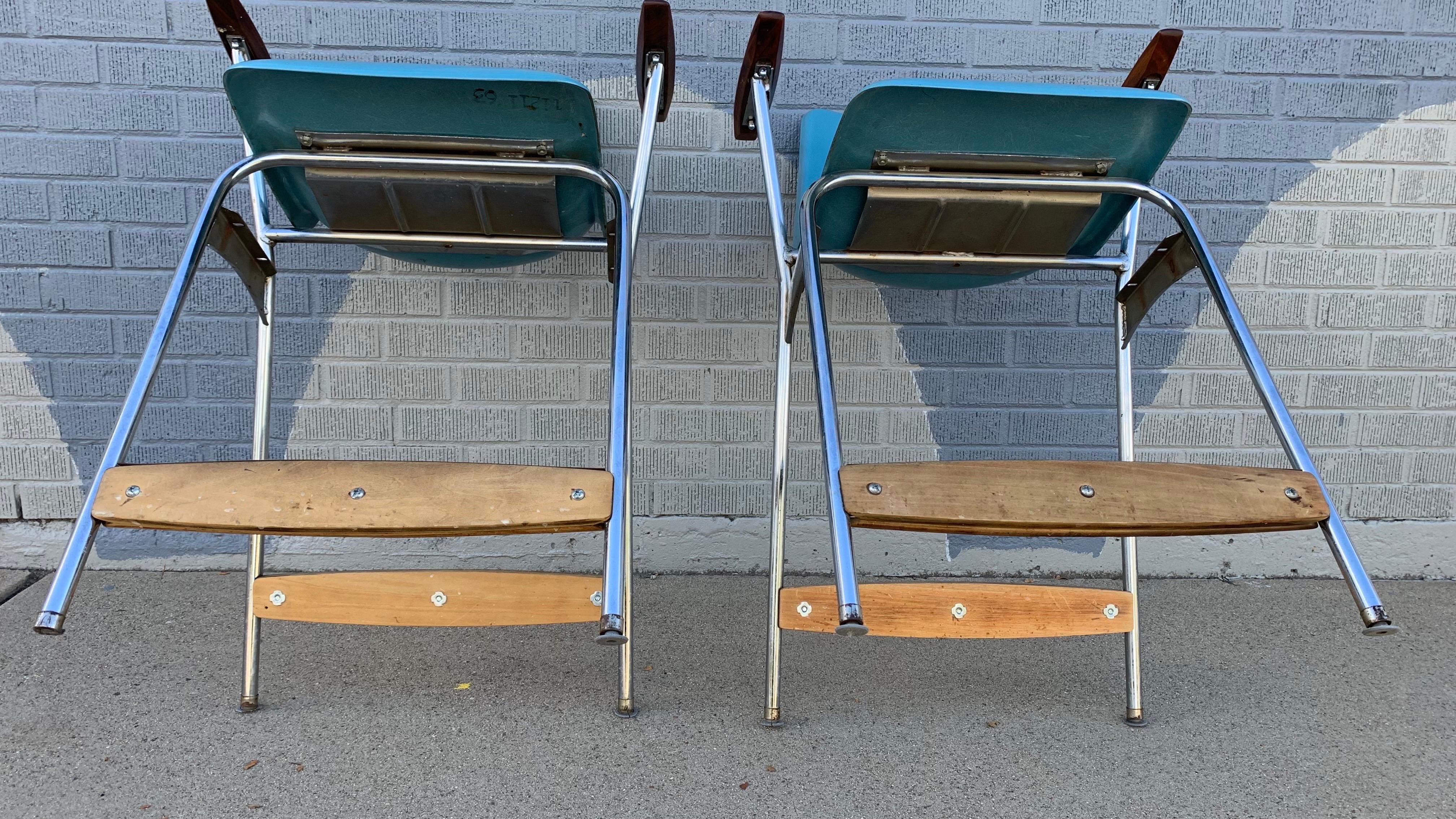 1963 Turquoise Fiberglass Brunswick Stools, pair For Sale 4