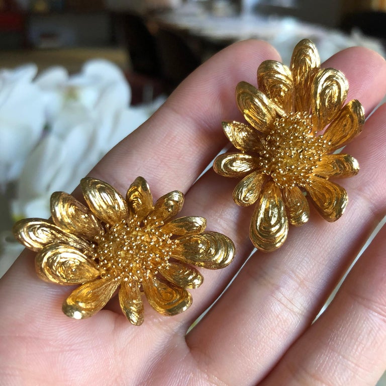 Chaumet Gold Floral Ear Clips 1964 For Sale at 1stDibs