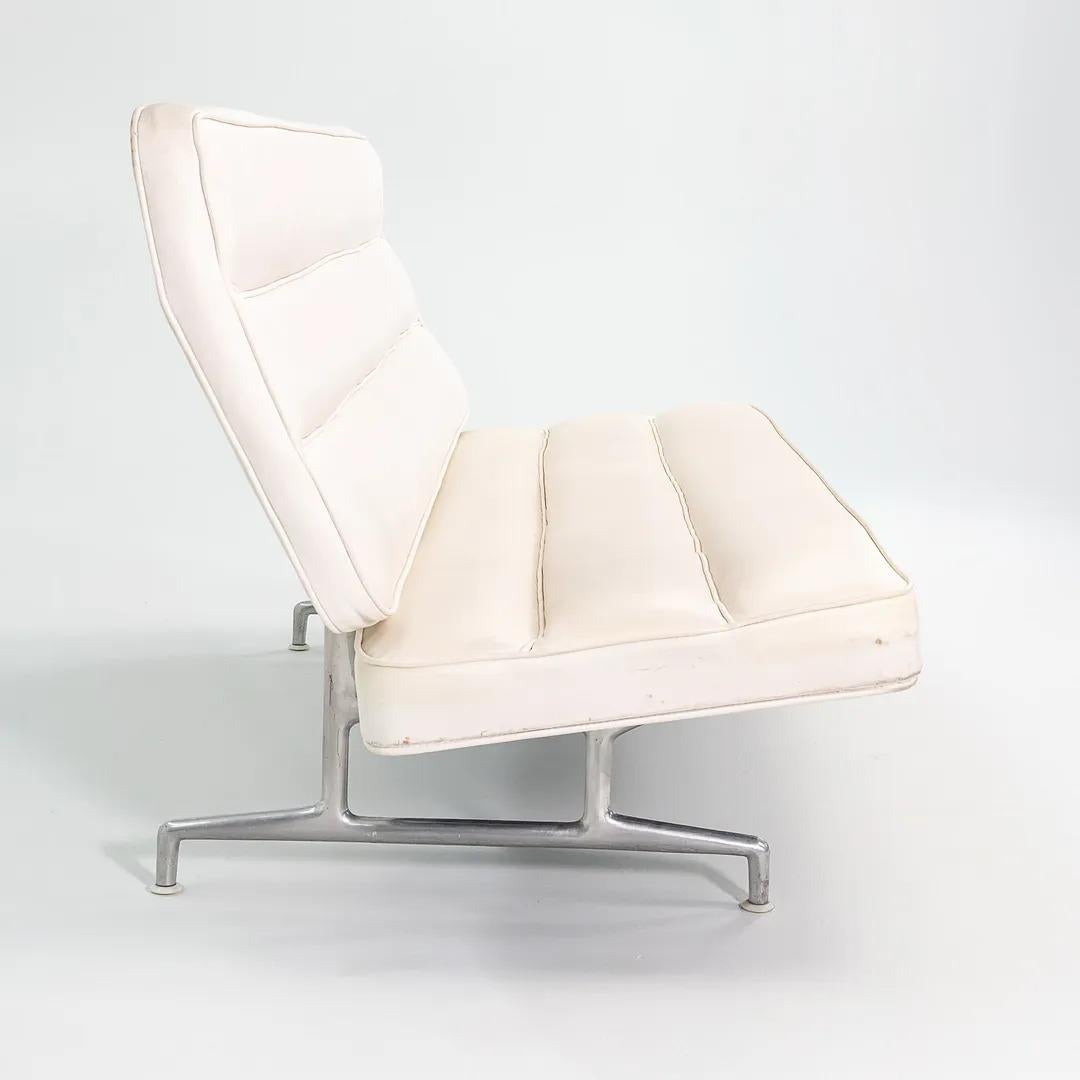 Modern 1964 Eames for Herman Miller 3473 Three-Seater Sofa in White Naugahyde #2 For Sale