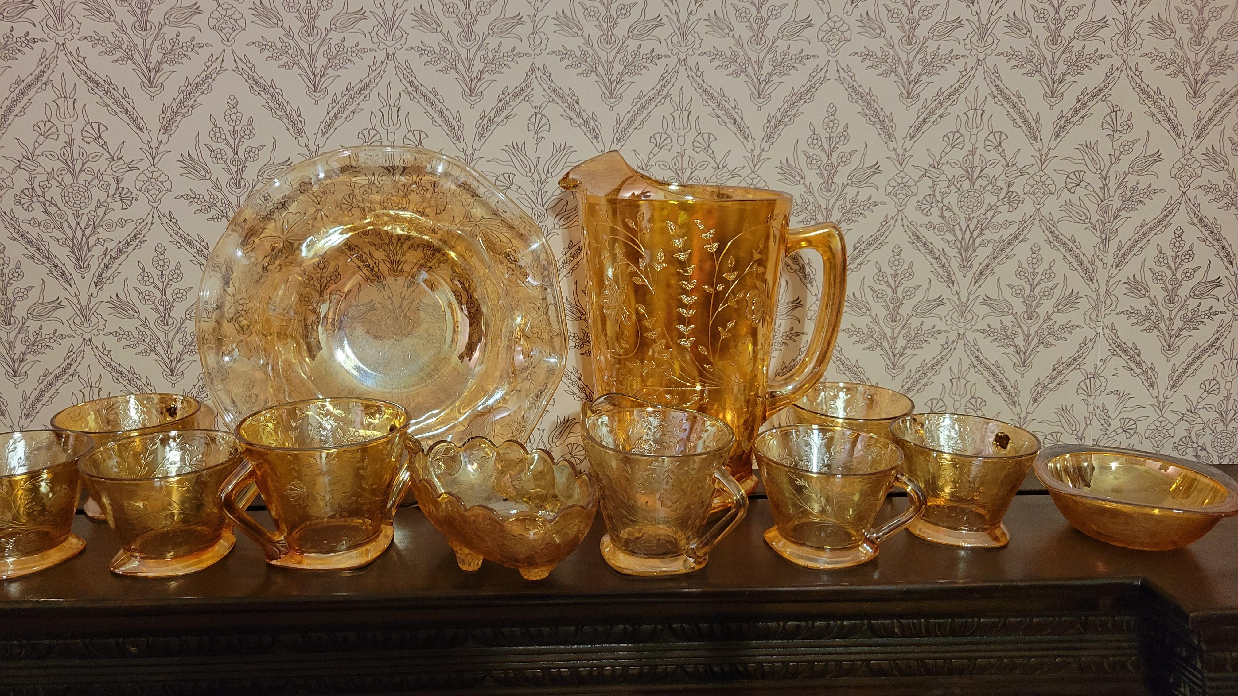 1964 Jeannette Floragold Service de verres irisés - 13 pièces en vente 6