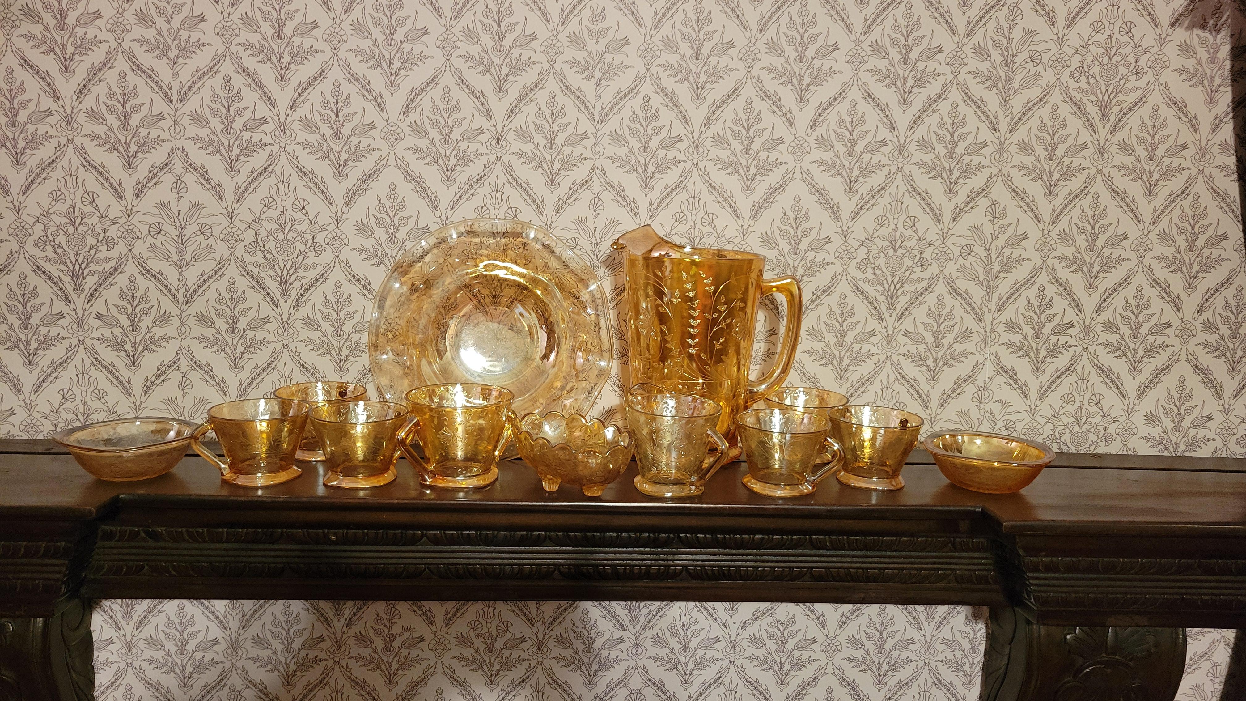 1964 Jeannette Floragold Service de verres irisés - 13 pièces en vente 8