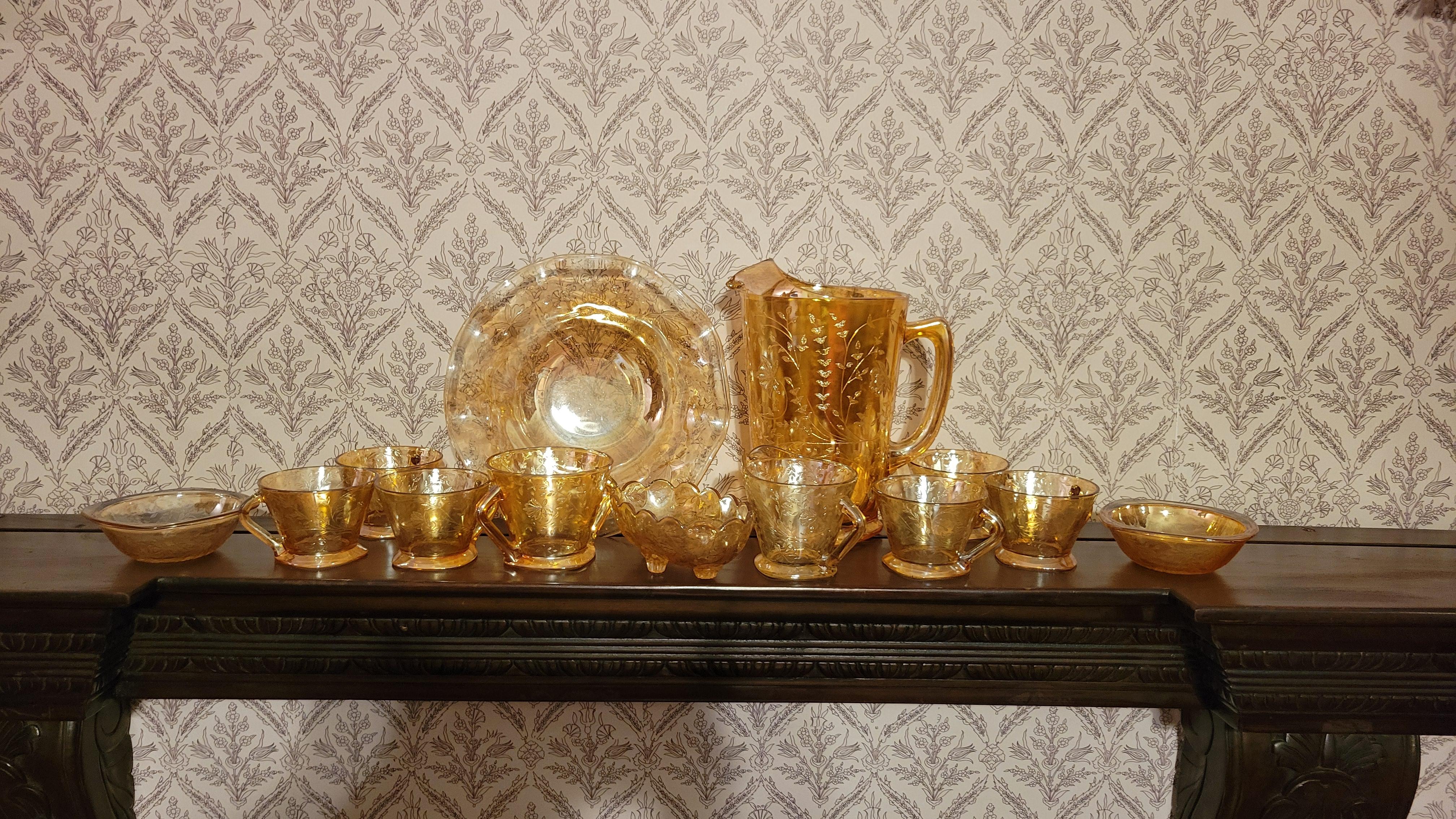 1964 Jeannette Floragold Service de verres irisés - 13 pièces en vente 9