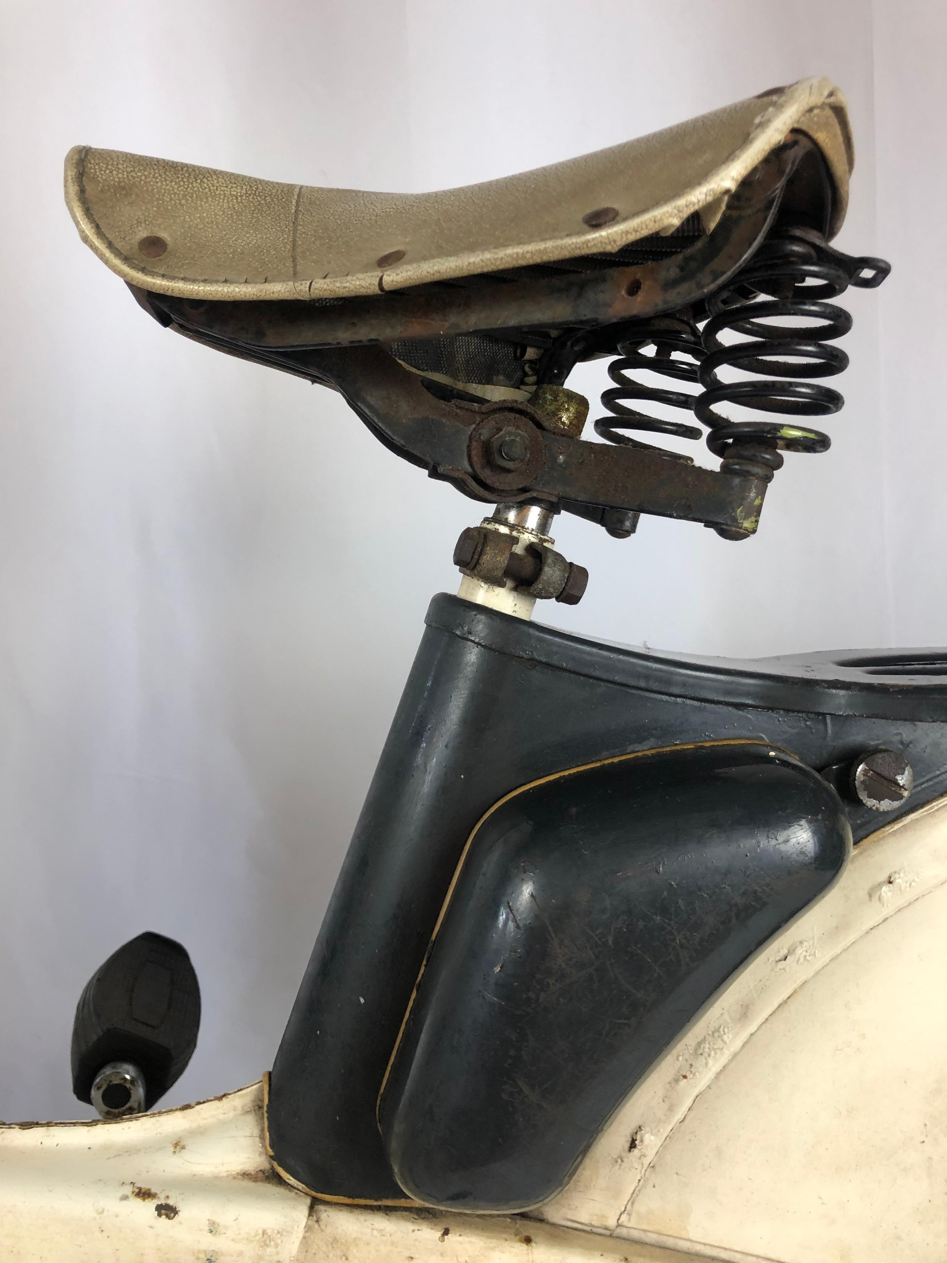 1964 Raleigh RM4 49CC Moped In Good Condition For Sale In Houston, TX