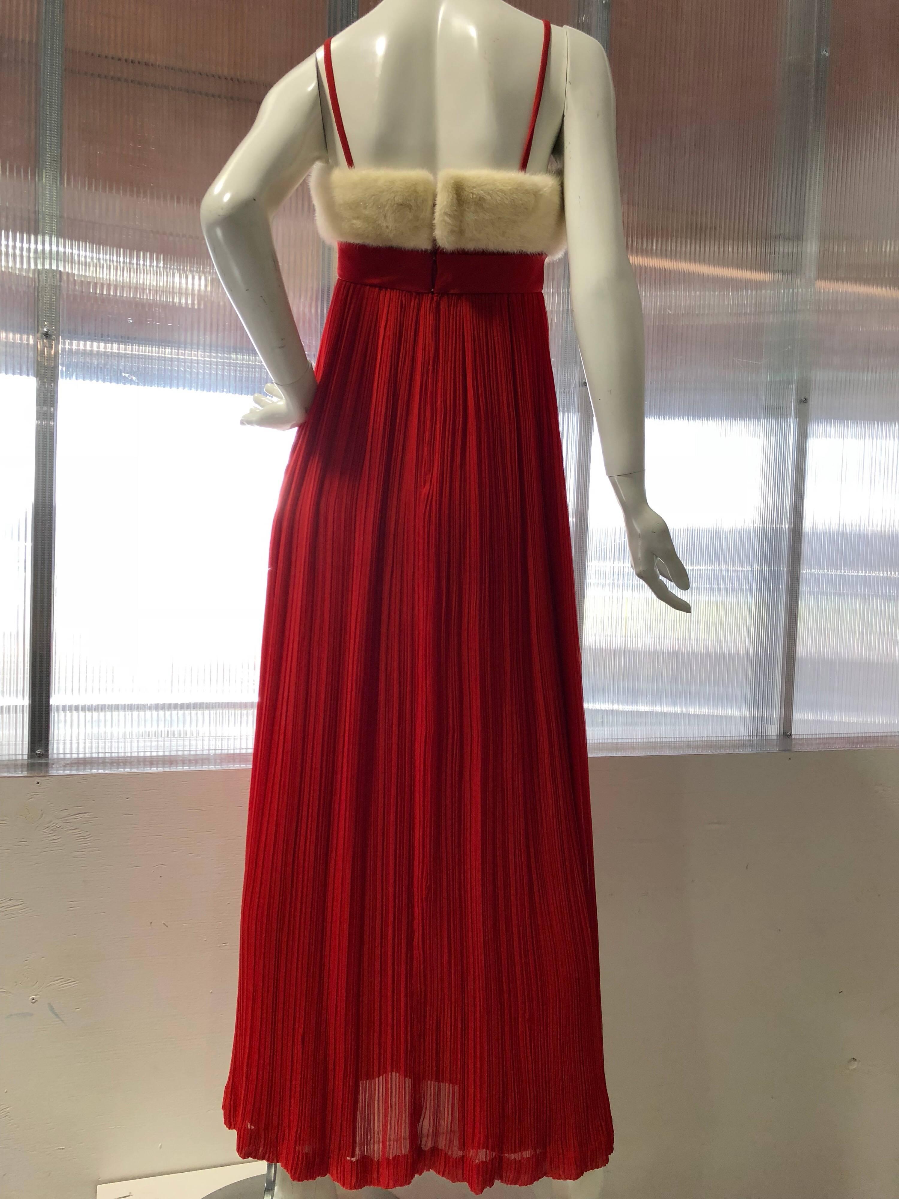 1964 Sarmi Red Silk Chiffon Pleated Empire Evening Gown W/ Mink Fur Bodice In Excellent Condition In Gresham, OR