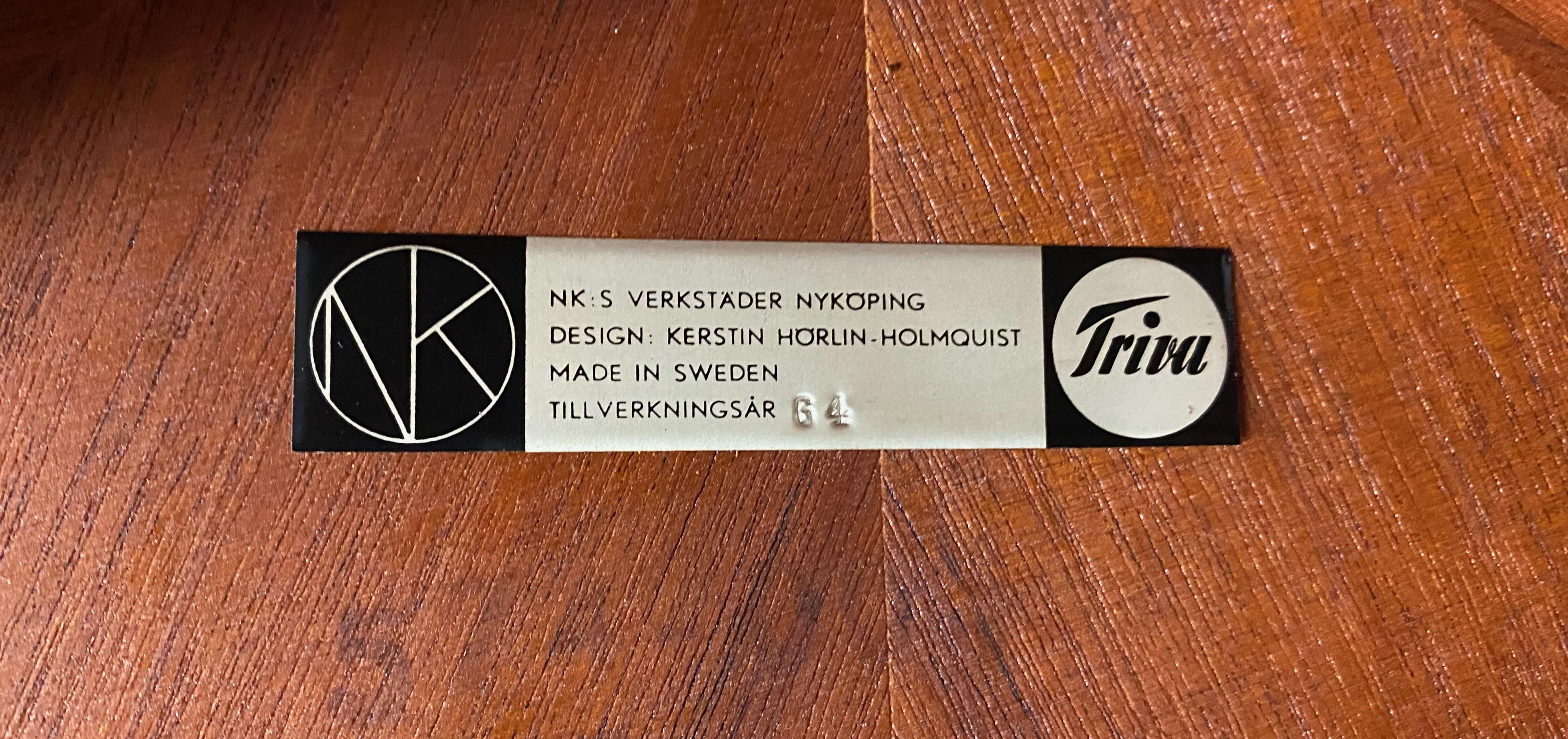 Teck Table d'appoint en teck 1964 de Kerstin Hörlin-Holmquist pour Nordiska Kompaniet en vente