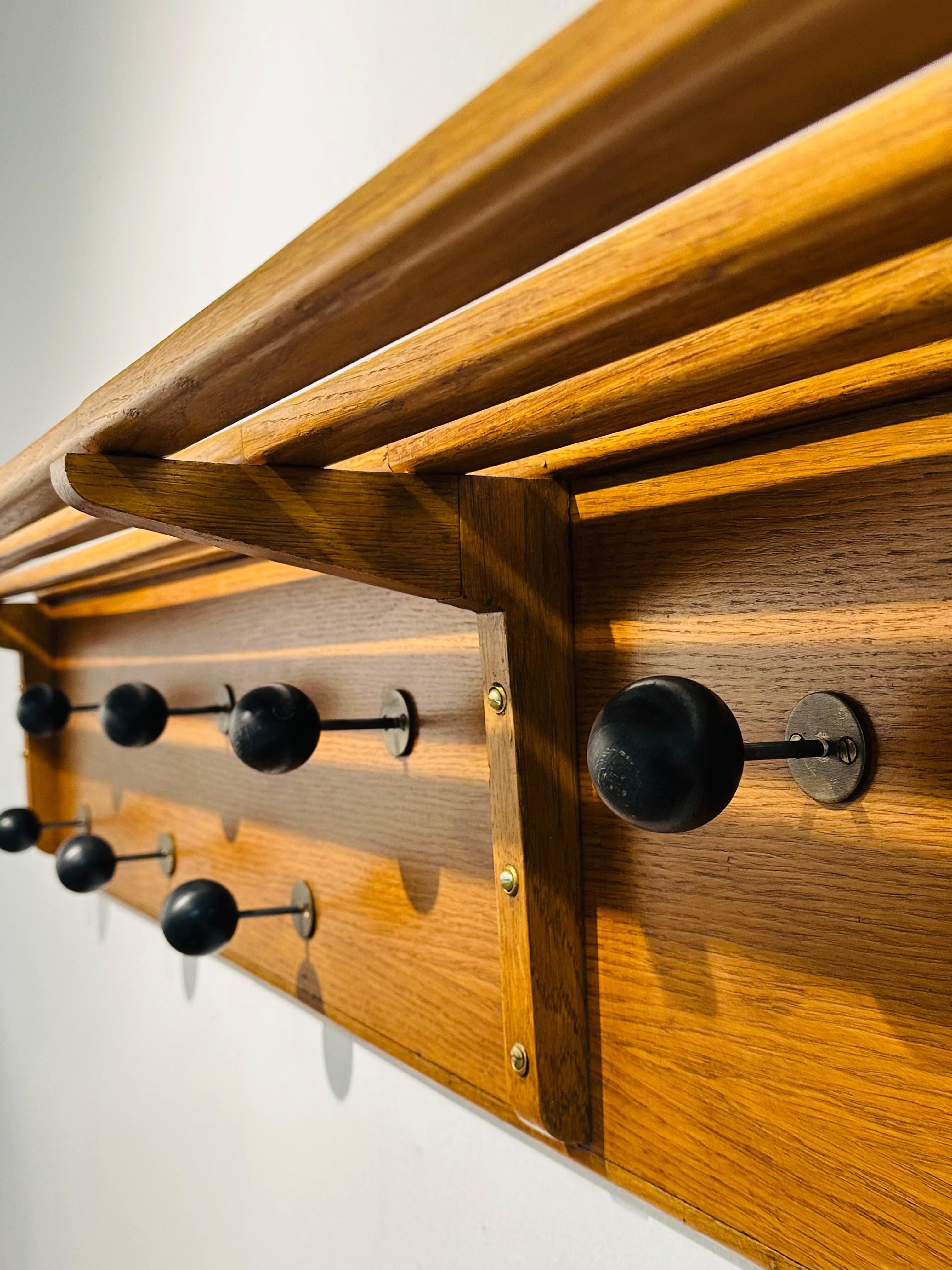 1964. Unic Coat Rack by André Wogenscky & Marta Pan  In Excellent Condition In Perpignan, FR