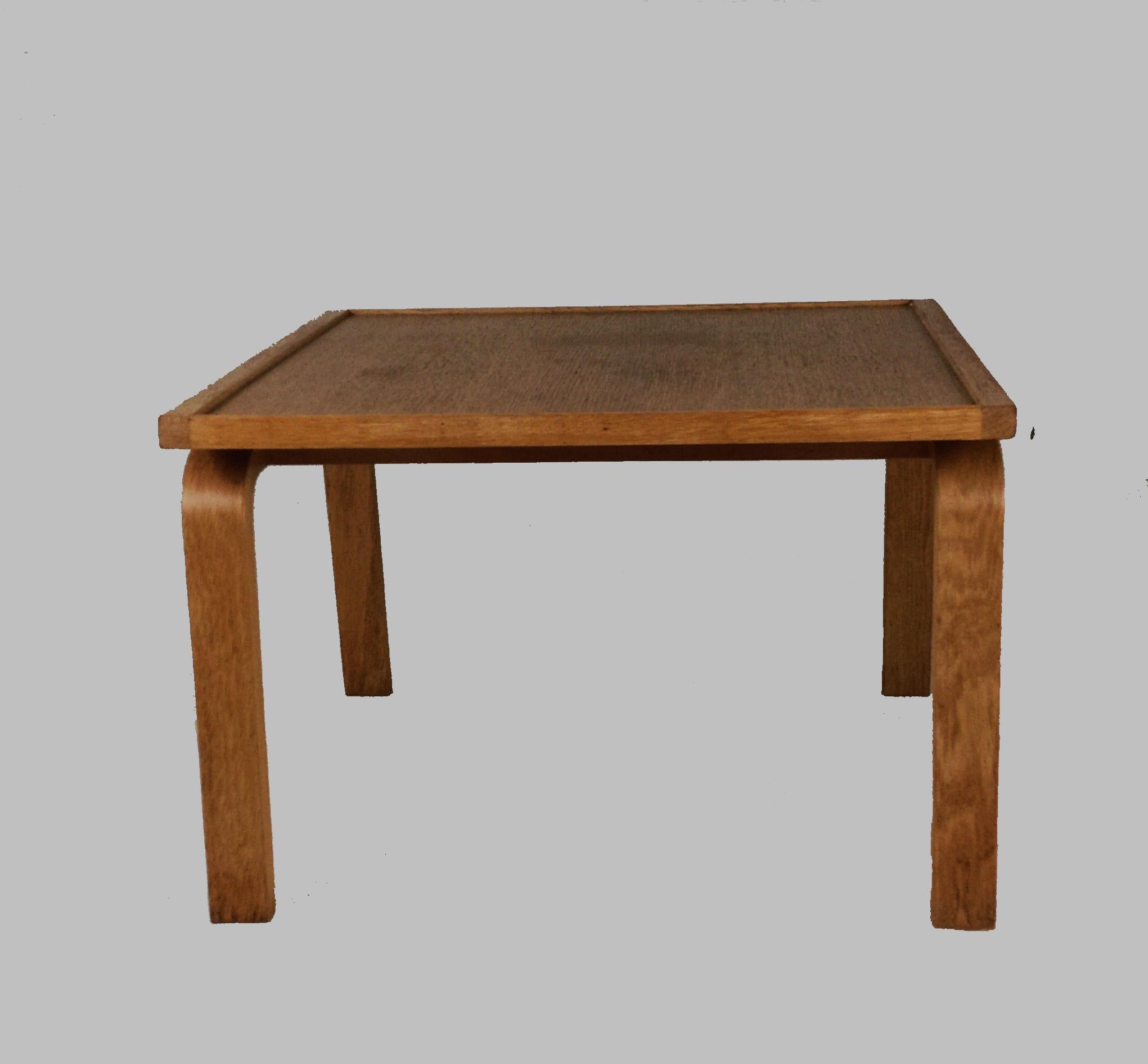 1965 Arne Jacobsen Oak Footstool-Sidetable for Saint Catherine's College In Good Condition For Sale In Knebel, DK