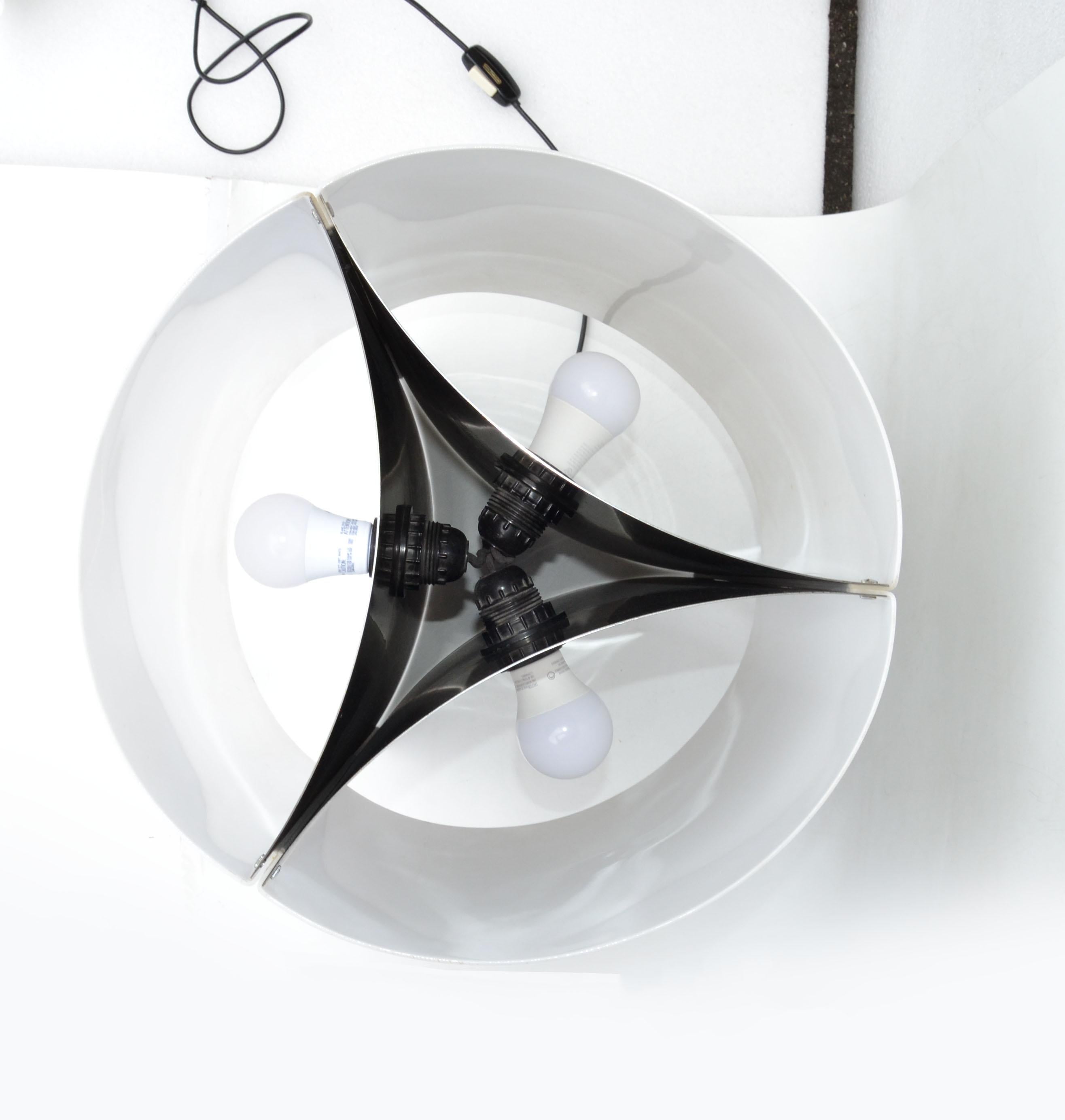 20th Century 1965 Arteluce Large Chrome & Acrylic Table Lamp by Massimo Vignelli Italy For Sale