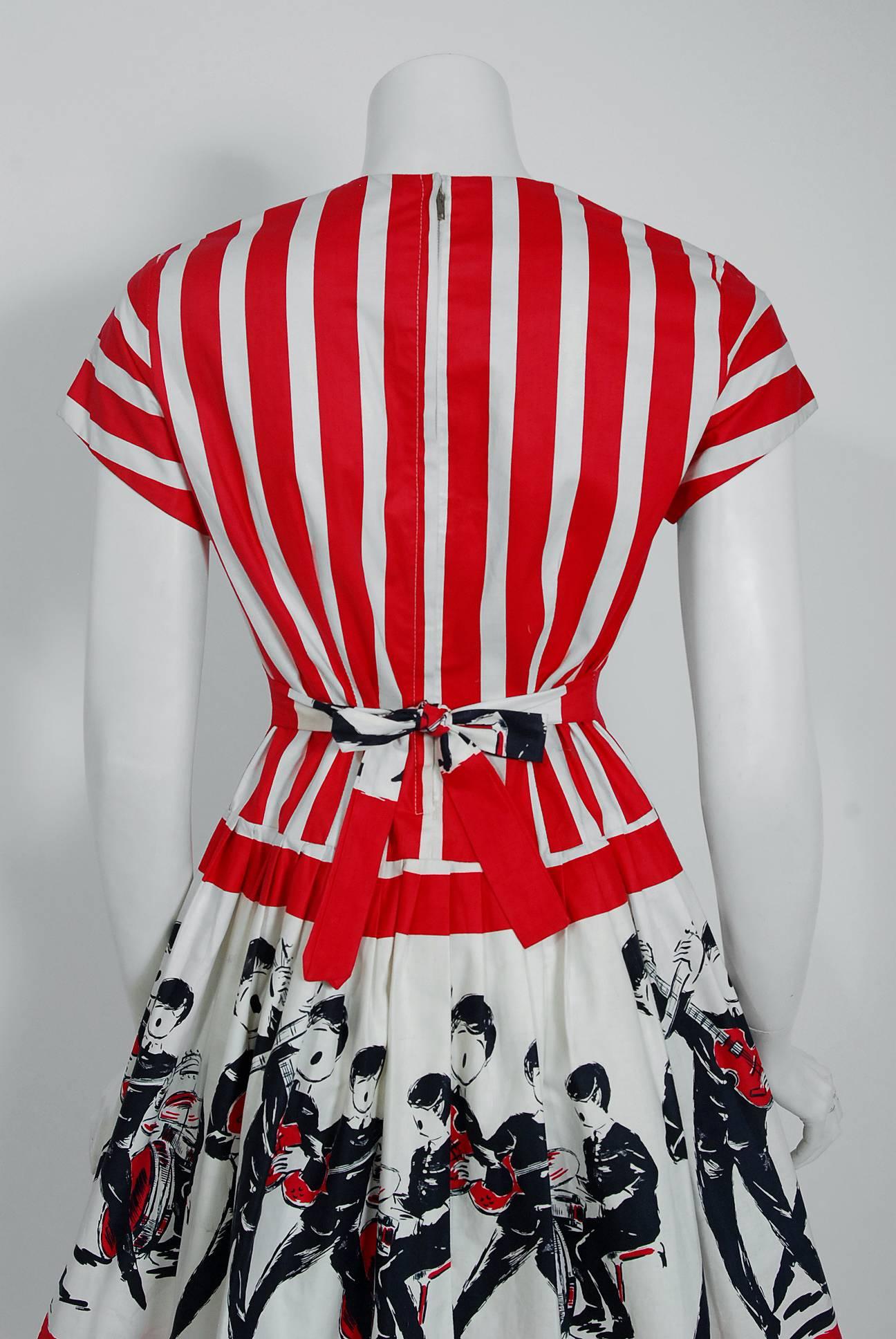 1965 Beatles Memorabilia Novelty Print Striped Cotton Belted Full Skirt Dress  In Excellent Condition In Beverly Hills, CA