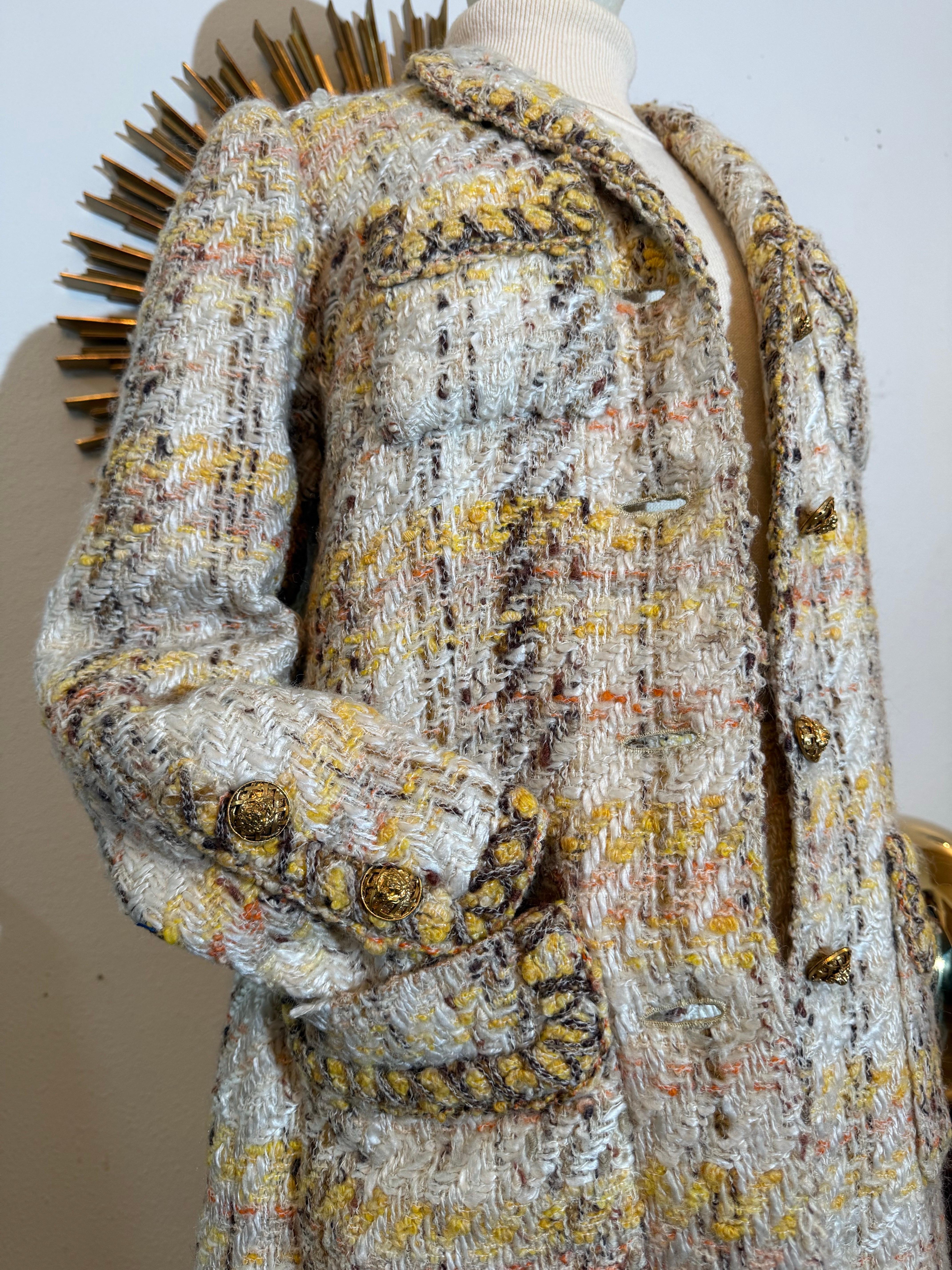 1965 Chanel Iconic Autumnal Tweed Long Coat & A-Line Skirt Set in stile classico in vendita 11