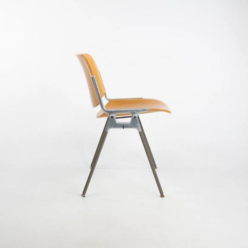 Chaises de salle à manger / chaises d'appoint empilables en chêne Giancarlo Piretti pour Castelli DSC 106, 1965 en vente 1