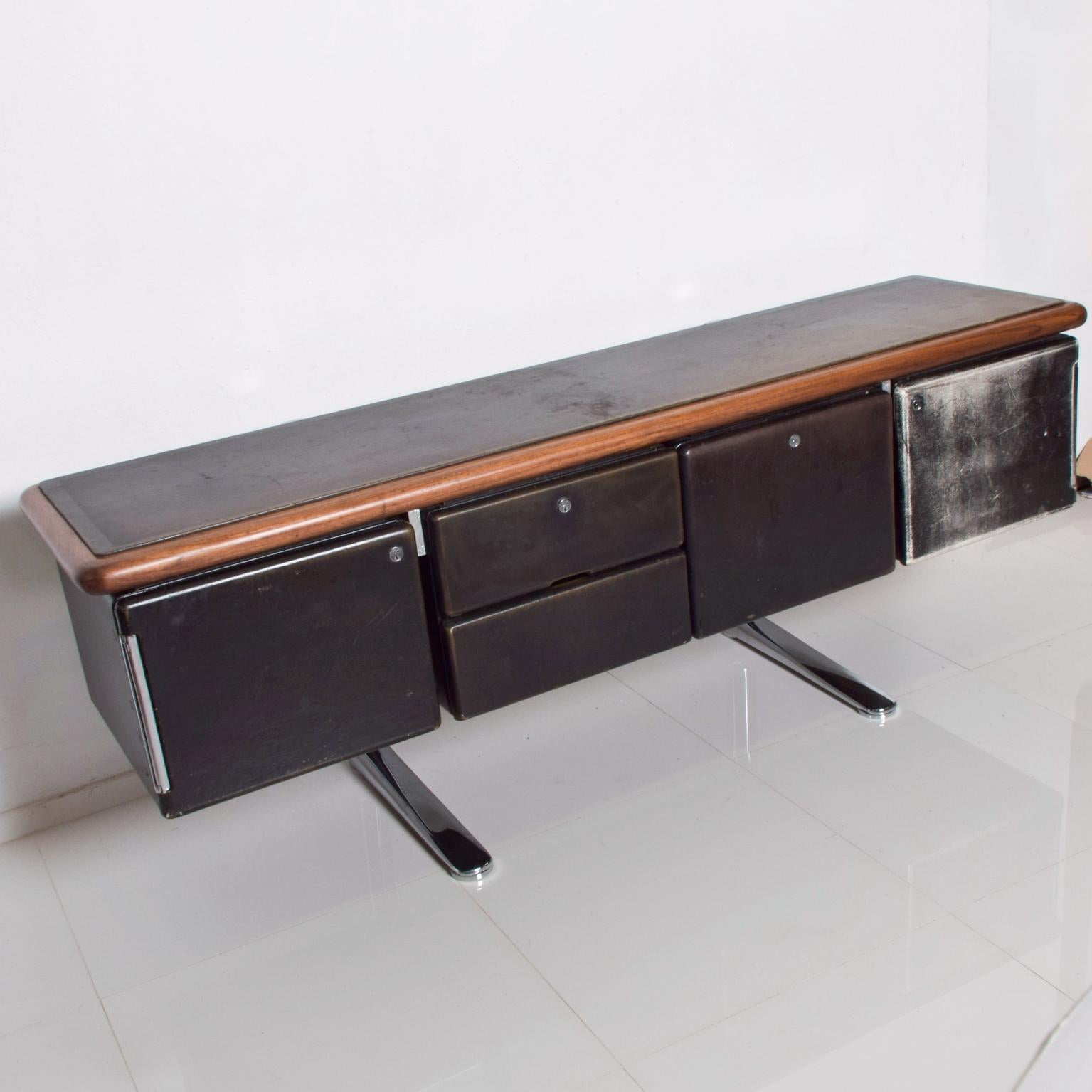 Mid-Century Modern 1965 Massive Executive Leather Sideboard Credenza by Warren Platner for Knoll