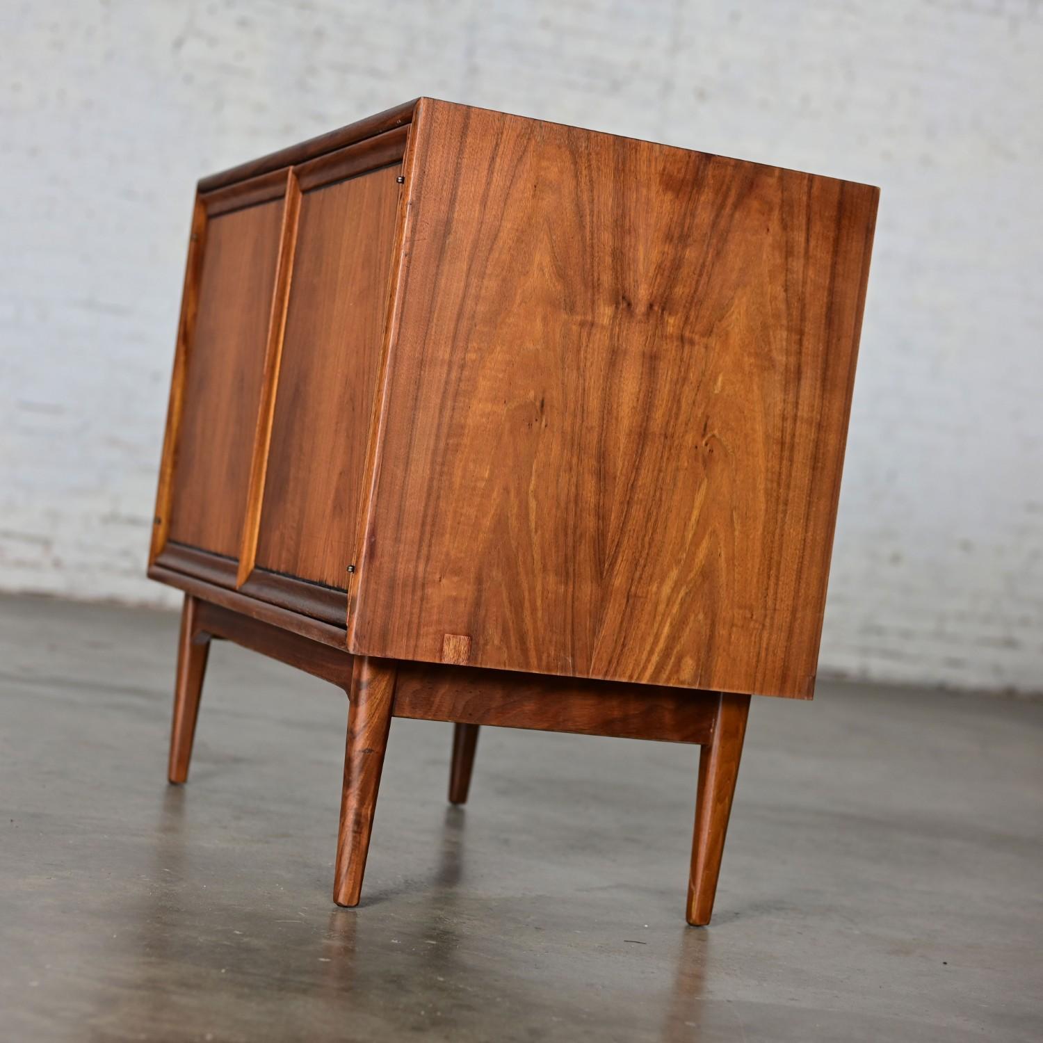 1965 MCM Drexel Declaration Record Cabinet by Kipp Stewart & Stewart MacDougall 10