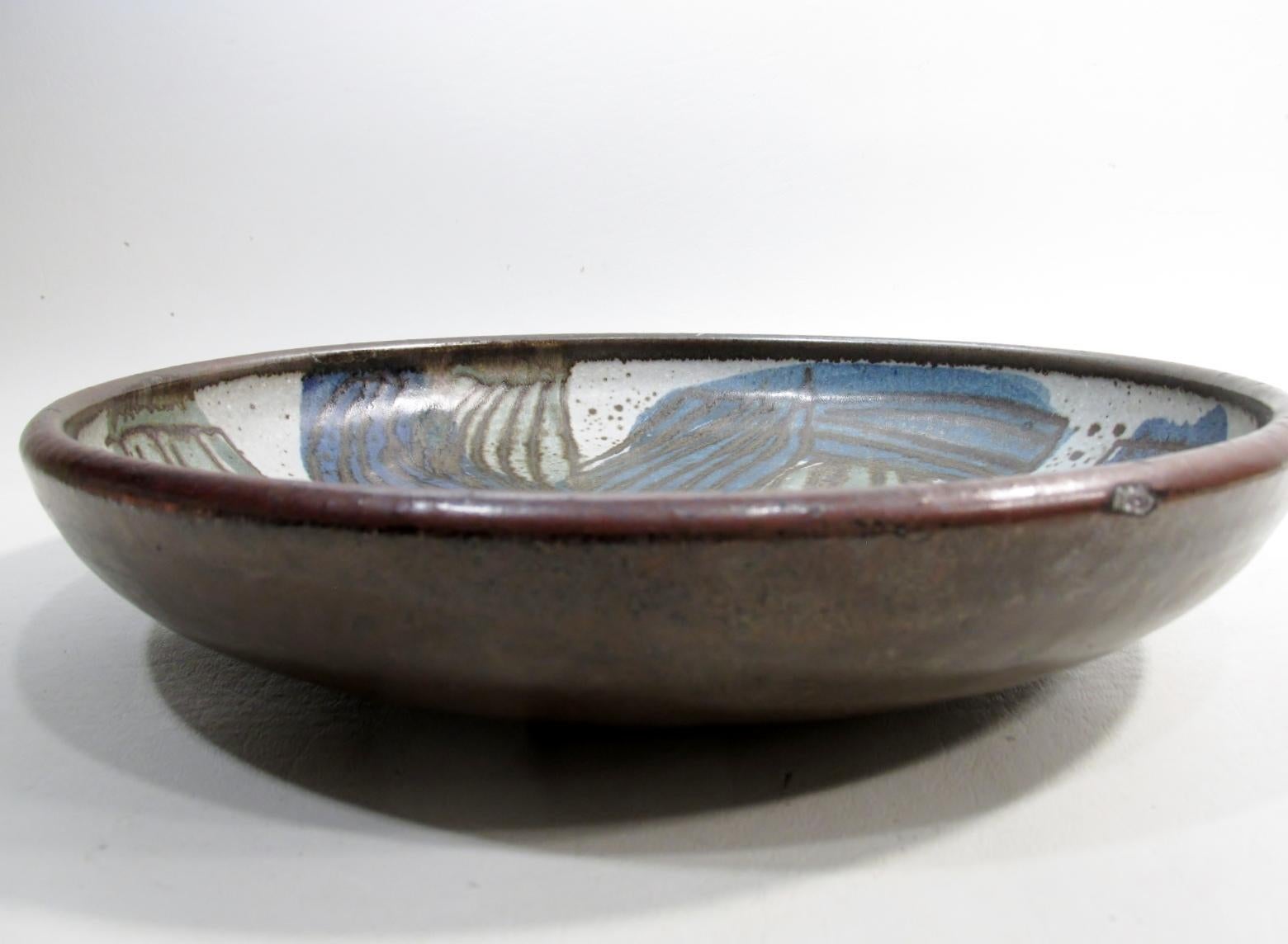 1965 Raul Coronel California Studio Pottery Abstract Charger In Good Condition In Denver, CO
